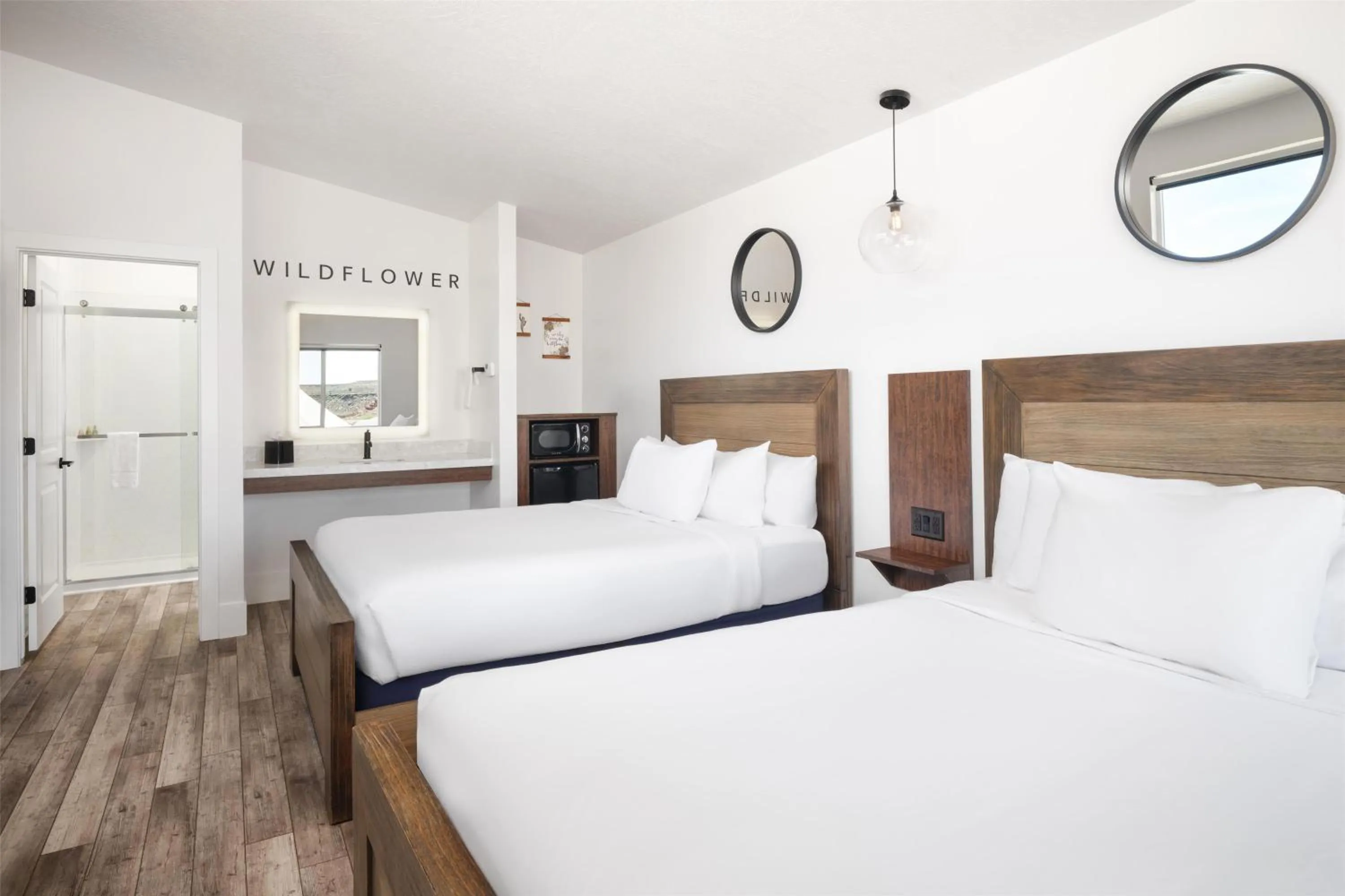 Photo of the whole room, Bed in Zion Wildflower Resort