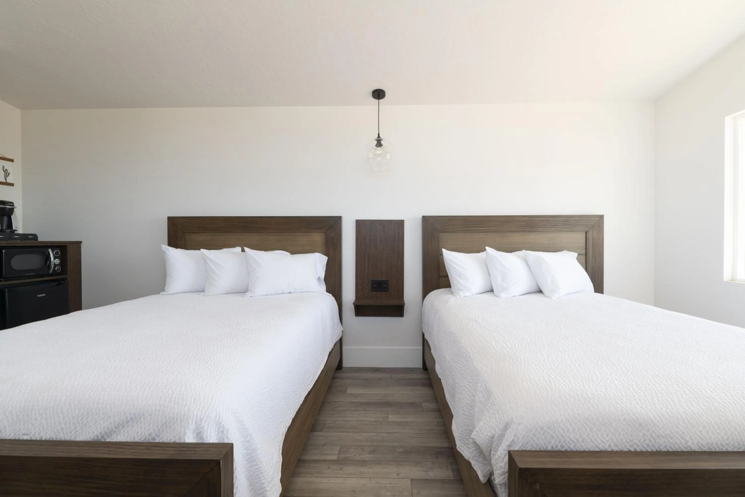 Coffee/tea facilities, Bed in Zion Wildflower Resort