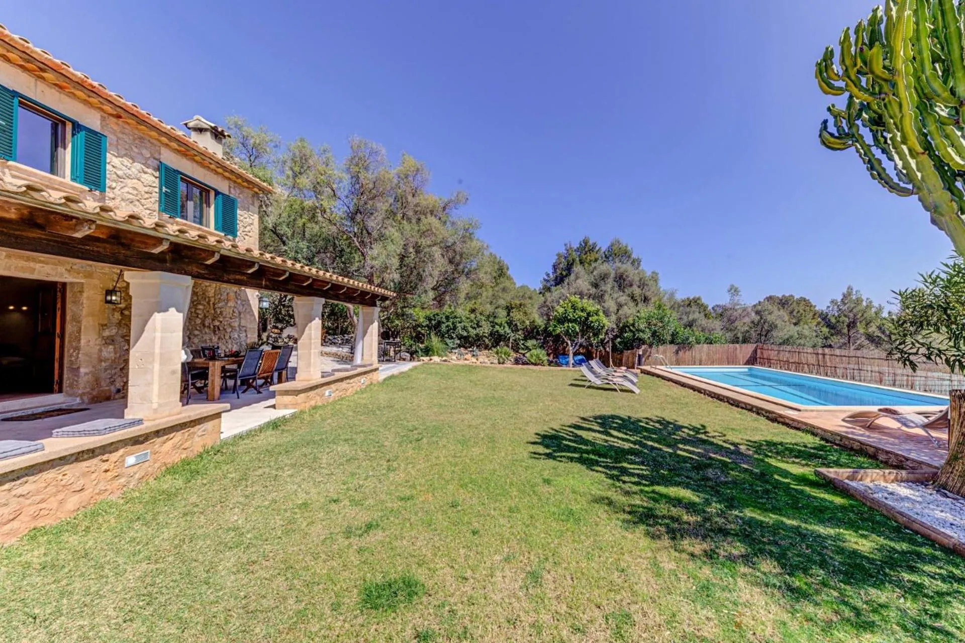 La Plana by Sealand Villas