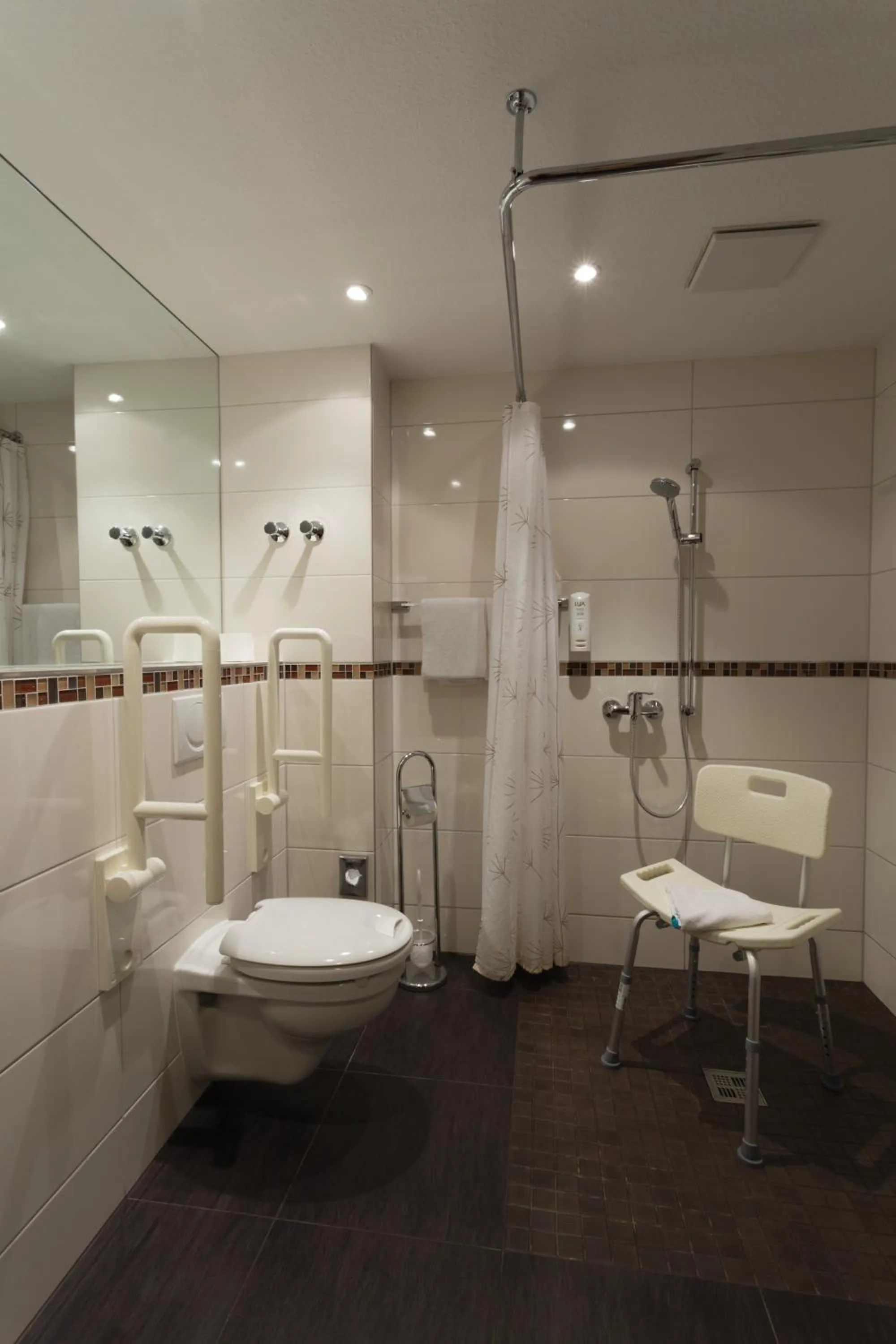 Shower in Hotel Markkleeberger Hof