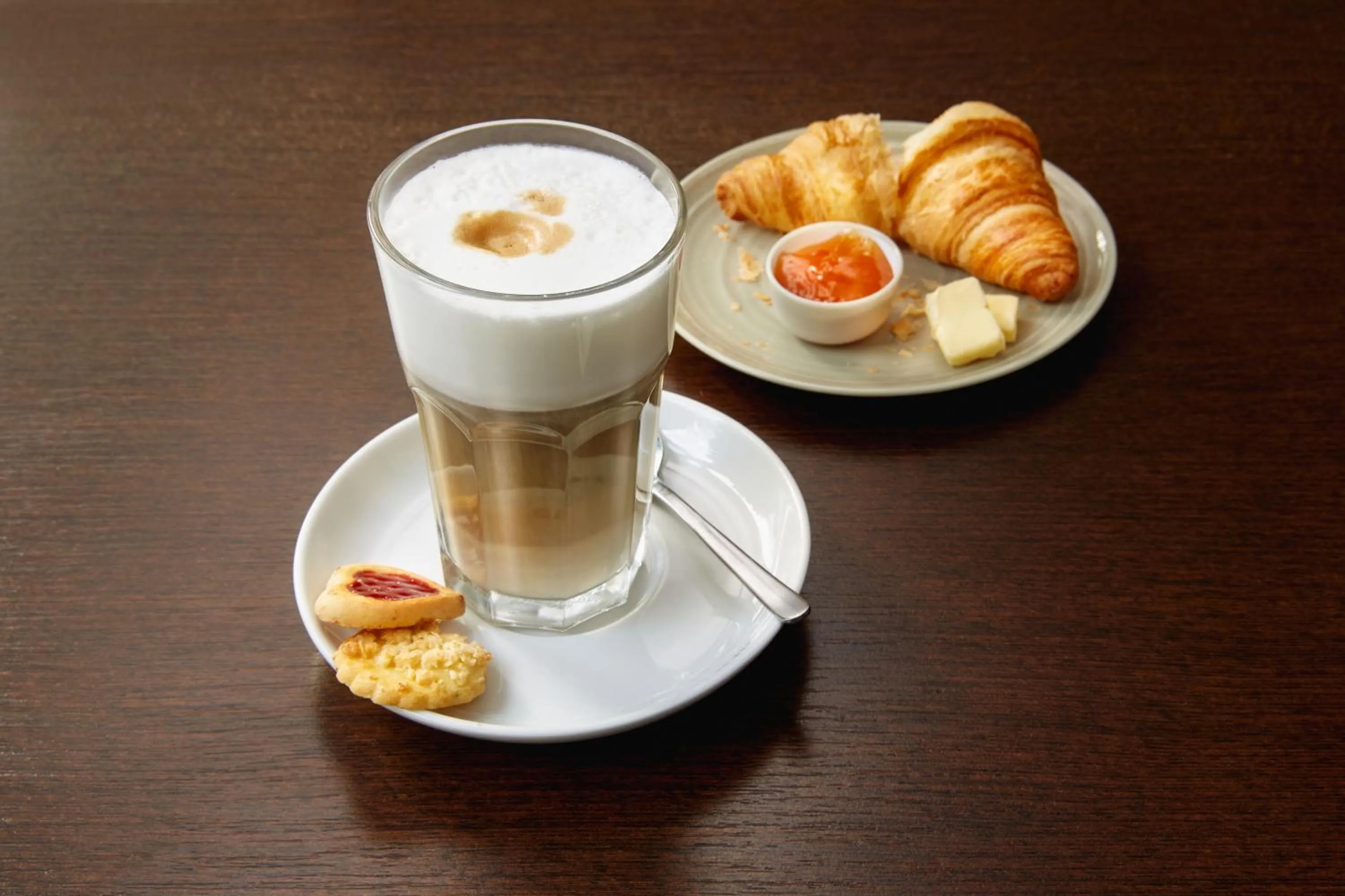 Breakfast in H+ Hotel Bochum