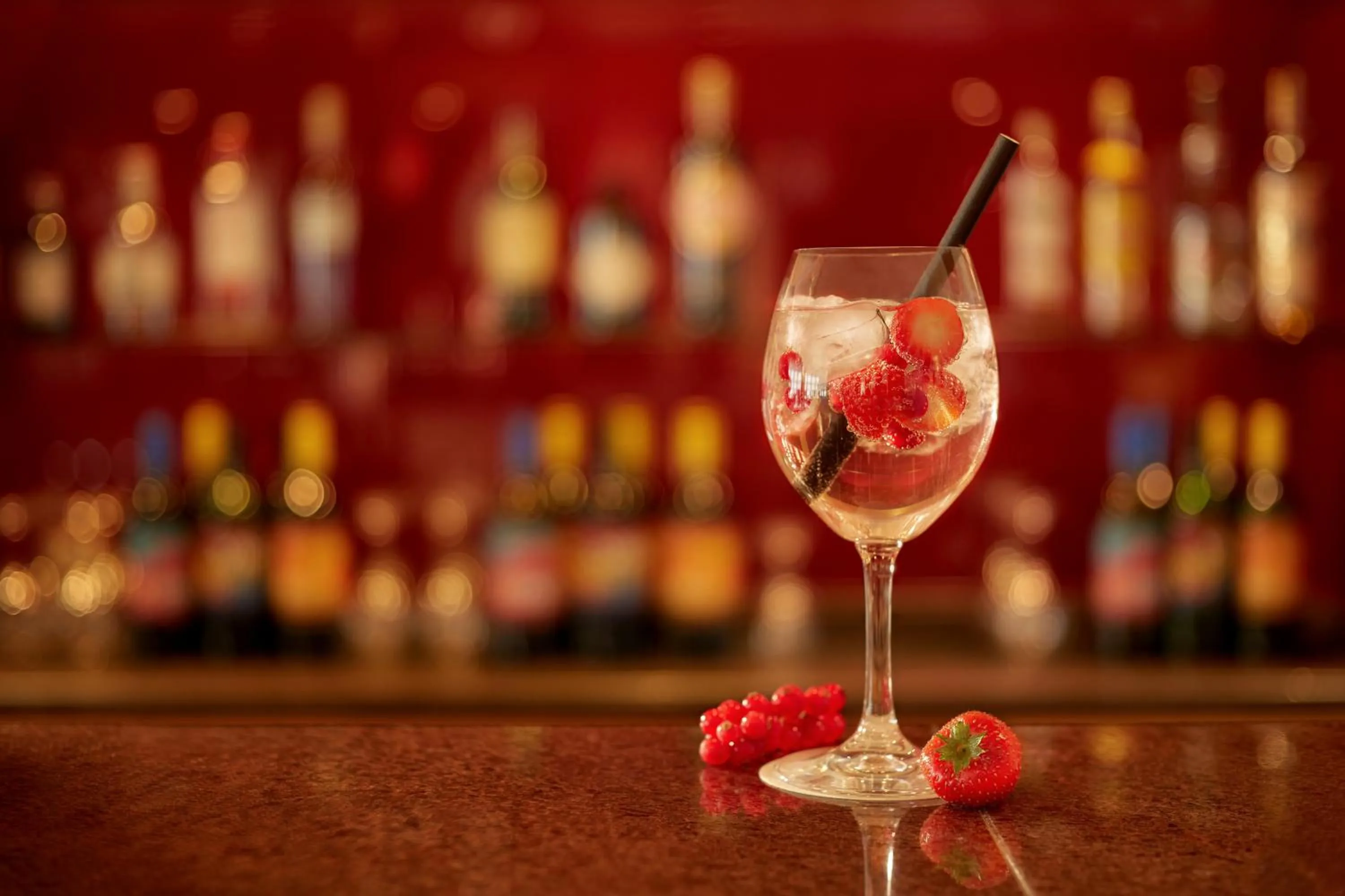 Lounge or bar in H+ Hotel Bochum