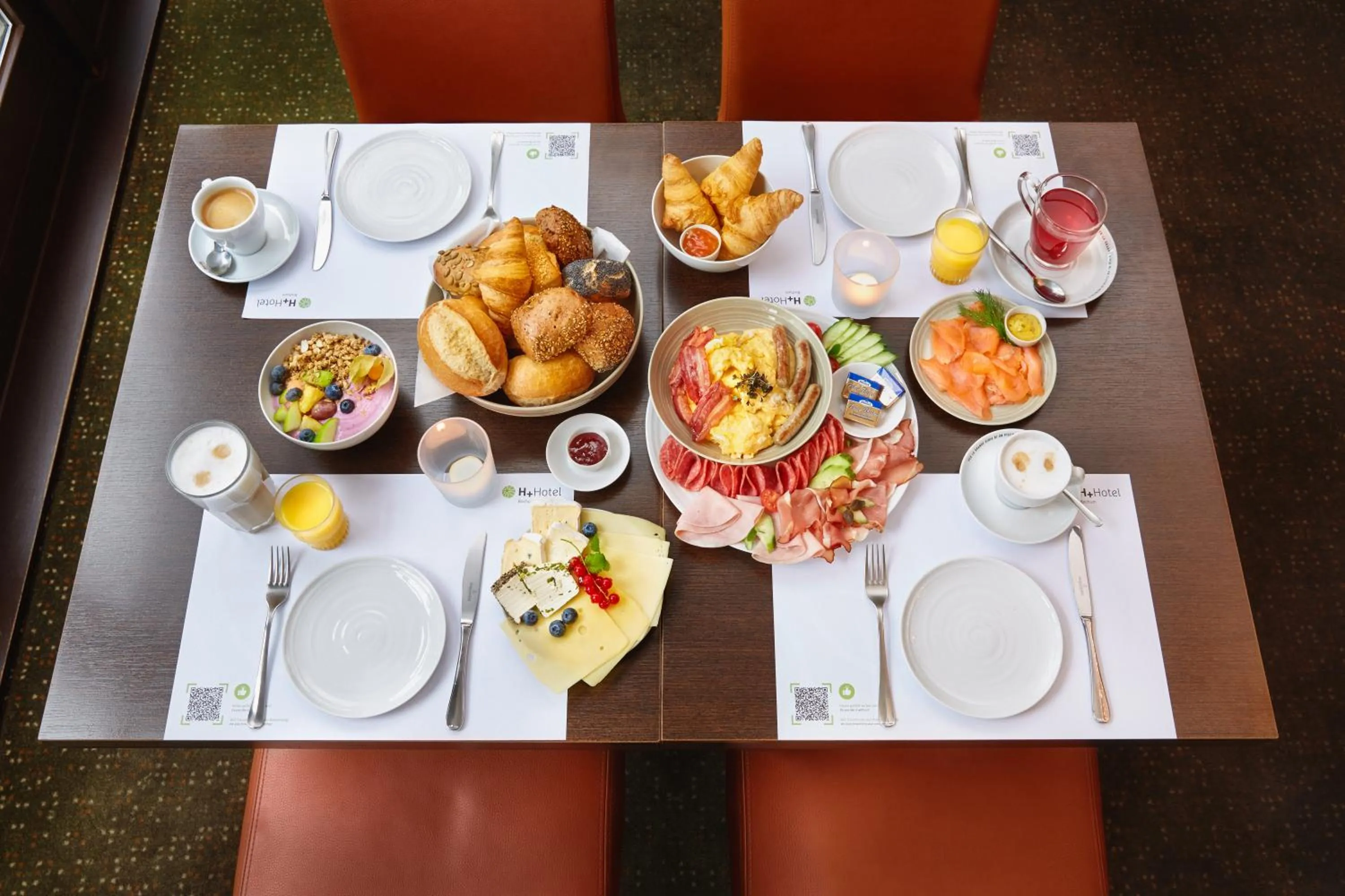 Breakfast in H+ Hotel Bochum