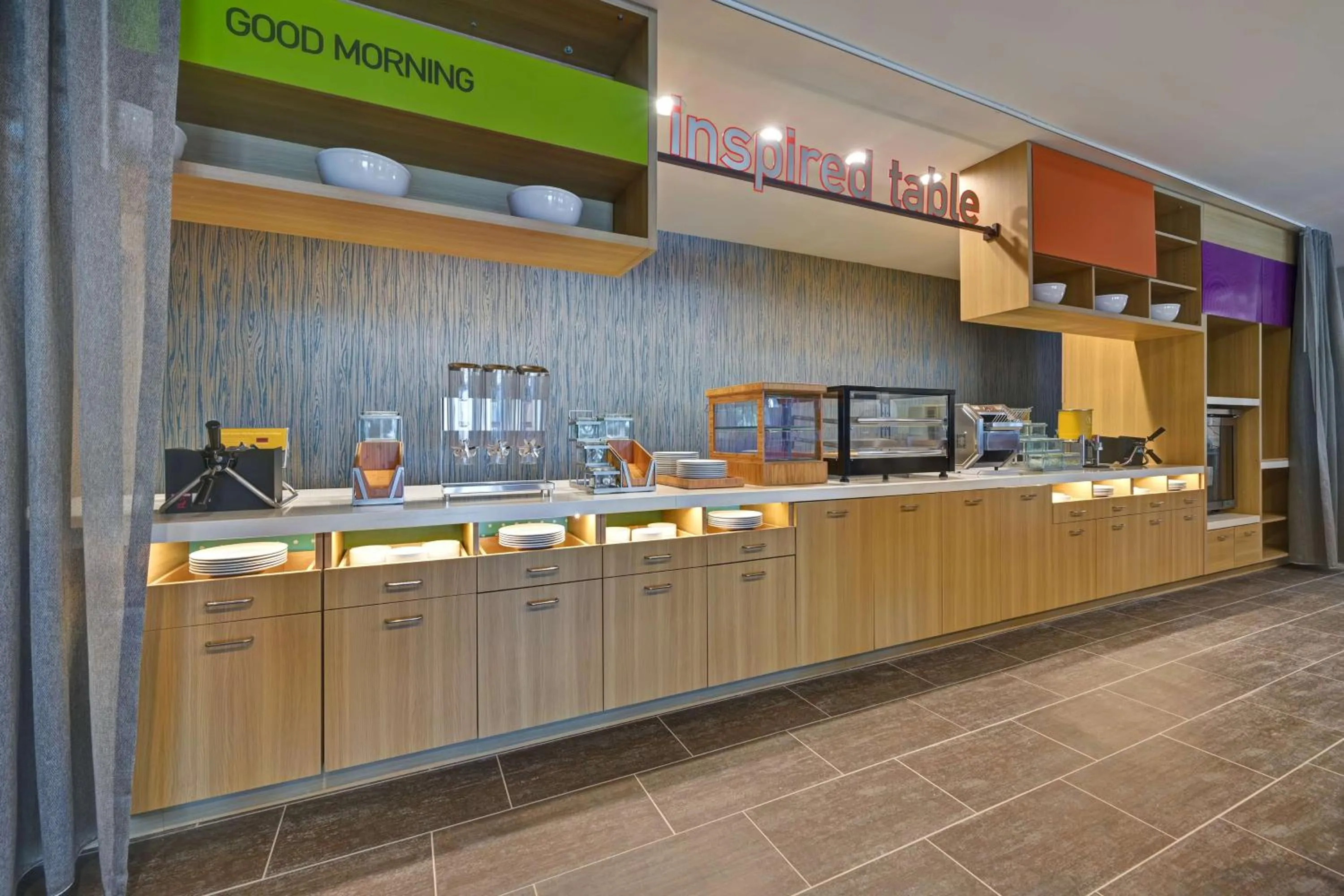 Breakfast in Home2 Suites Corpus Christi Southeast, Tx