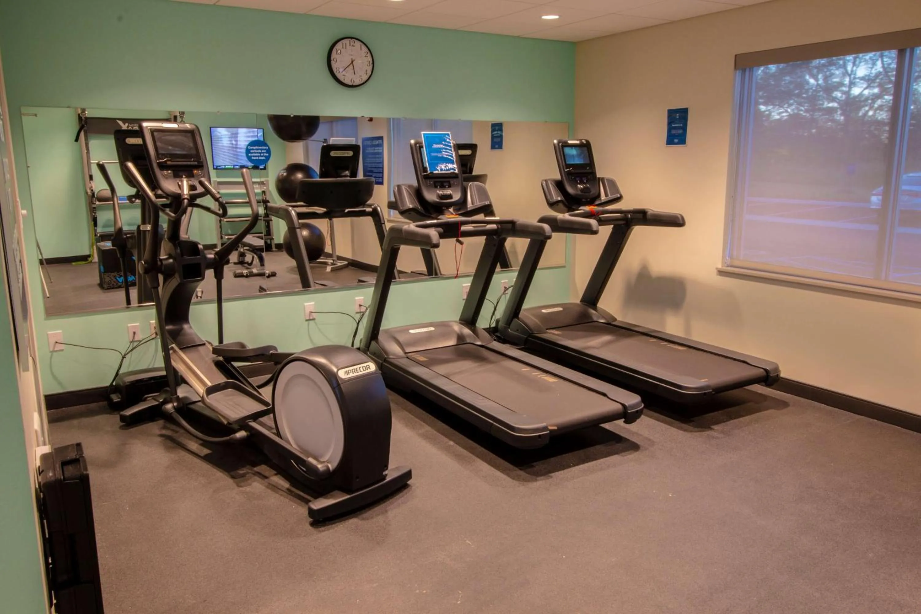 Fitness centre/facilities in Tru By Hilton Norfolk Airport, Va