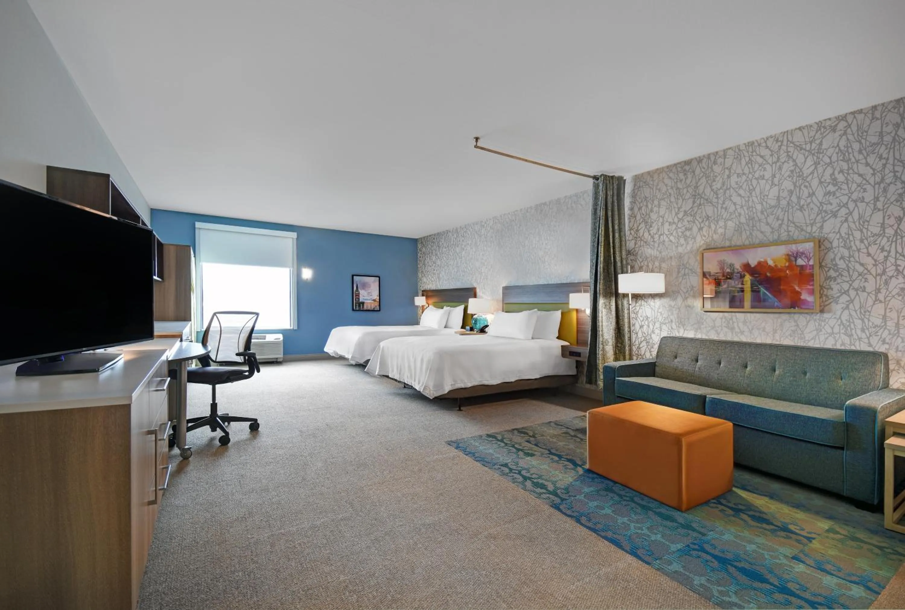 Bed in Home2 Suites By Hilton Utica, Ny