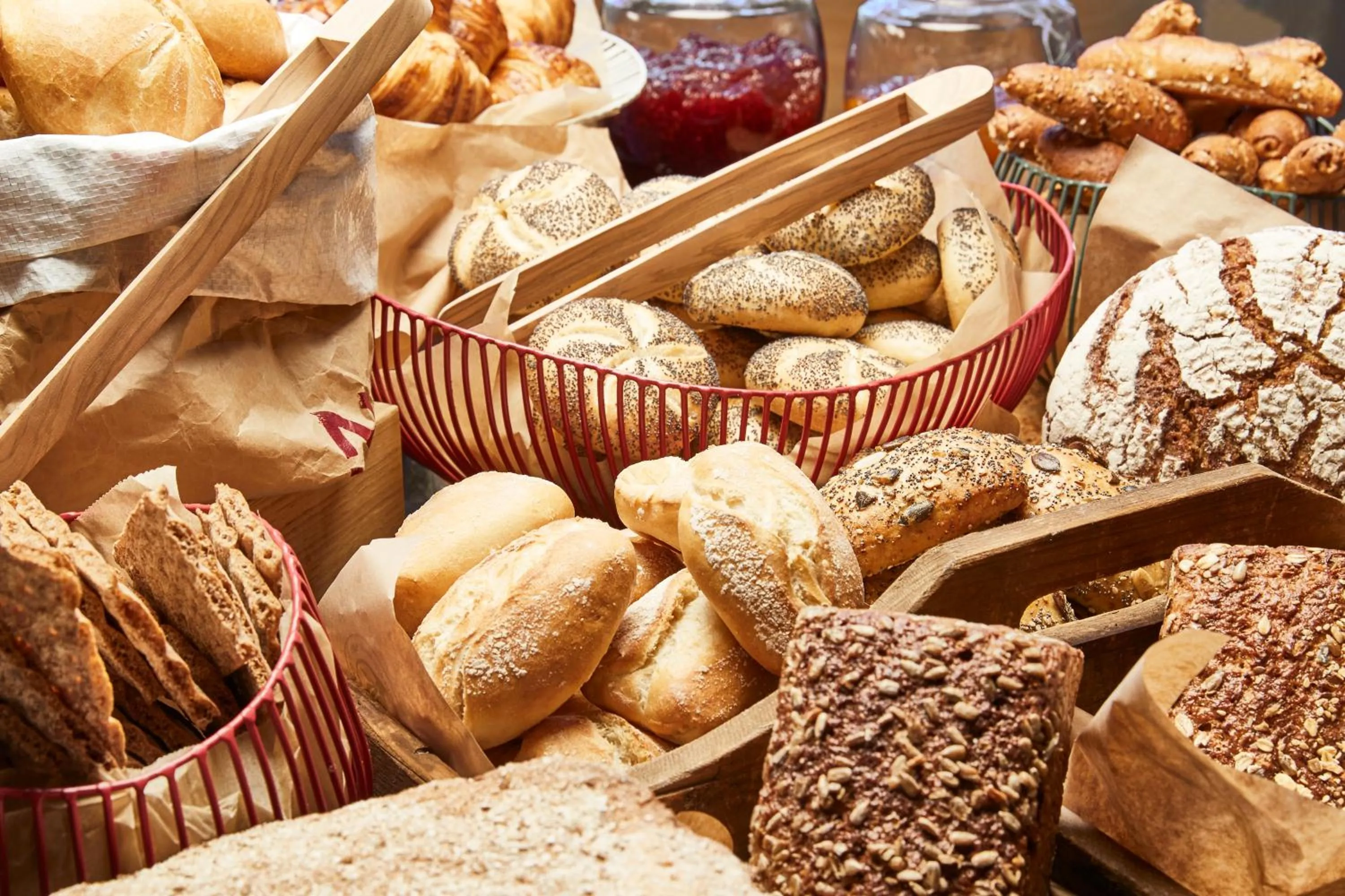 Buffet breakfast in Steigenberger Airport Hotel Berlin