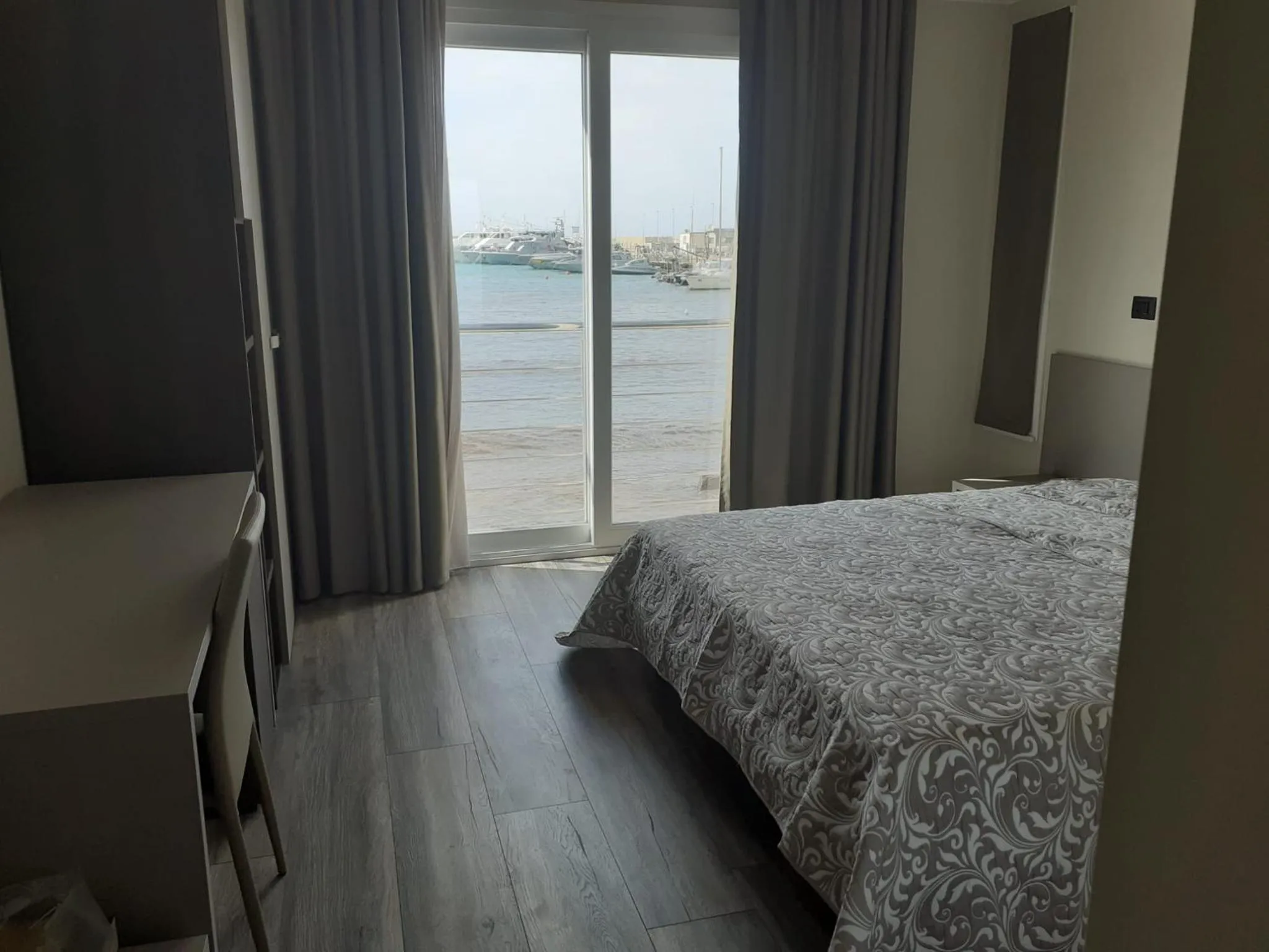 Photo of the whole room, Bed in SARACENO HOTEL