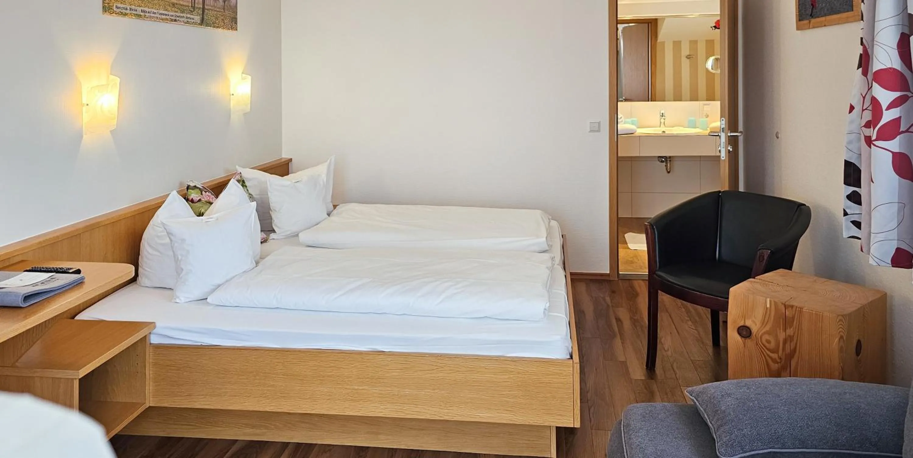 Bedroom, Bed in DEVA Hotel Renchtalblick