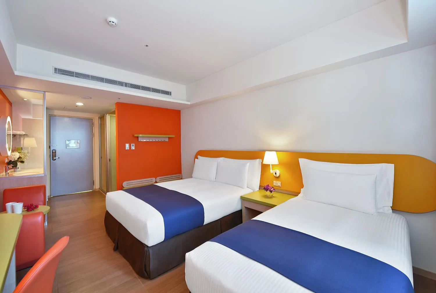 Photo of the whole room, Bed in Fullon Poshtel Kenting
