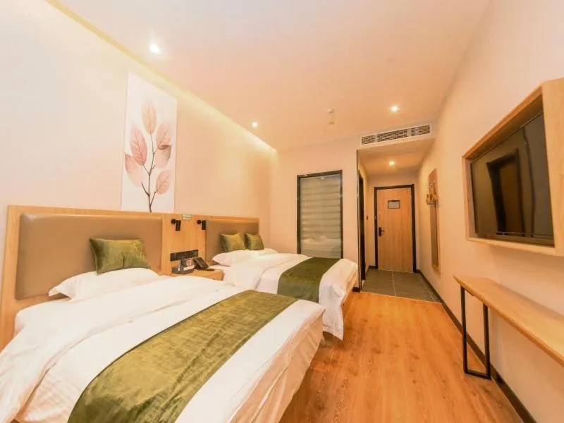 Bed in GreenTree Inn Nanjing Lukou Airport