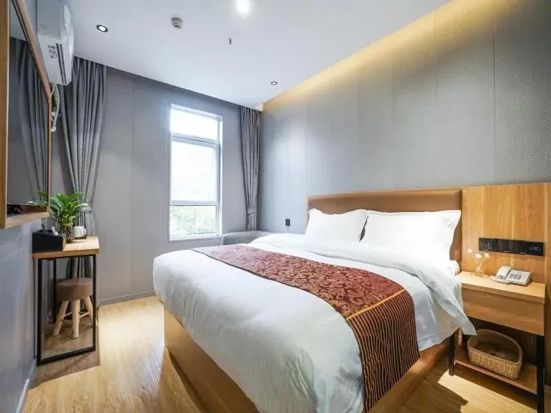 Bed in Green Alliance Baoshan Shanghai University Qihua Road Metro Station Bed in Green Alliance Baoshan Shanghai University Qihua Road Metro Station