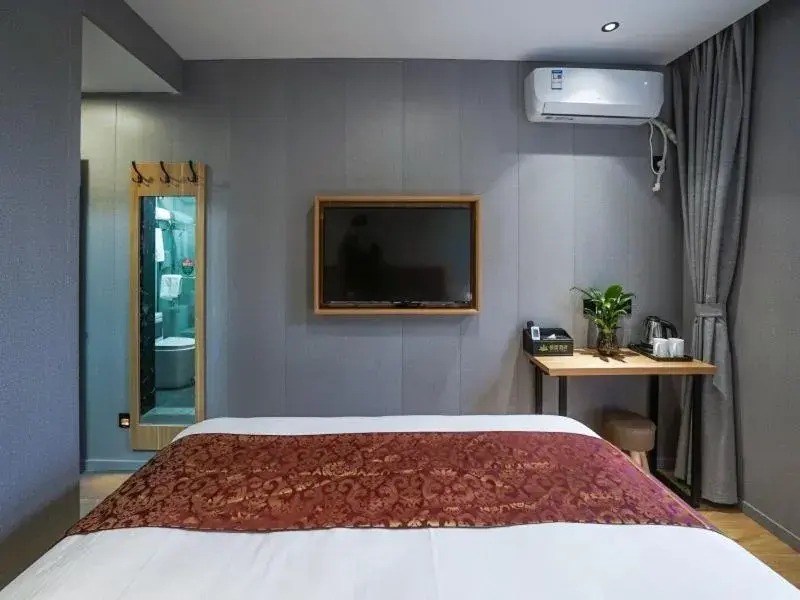 Bed in Green Alliance Baoshan Shanghai University Qihua Road Metro Station Bed in Green Alliance Baoshan Shanghai University Qihua Road Metro Station