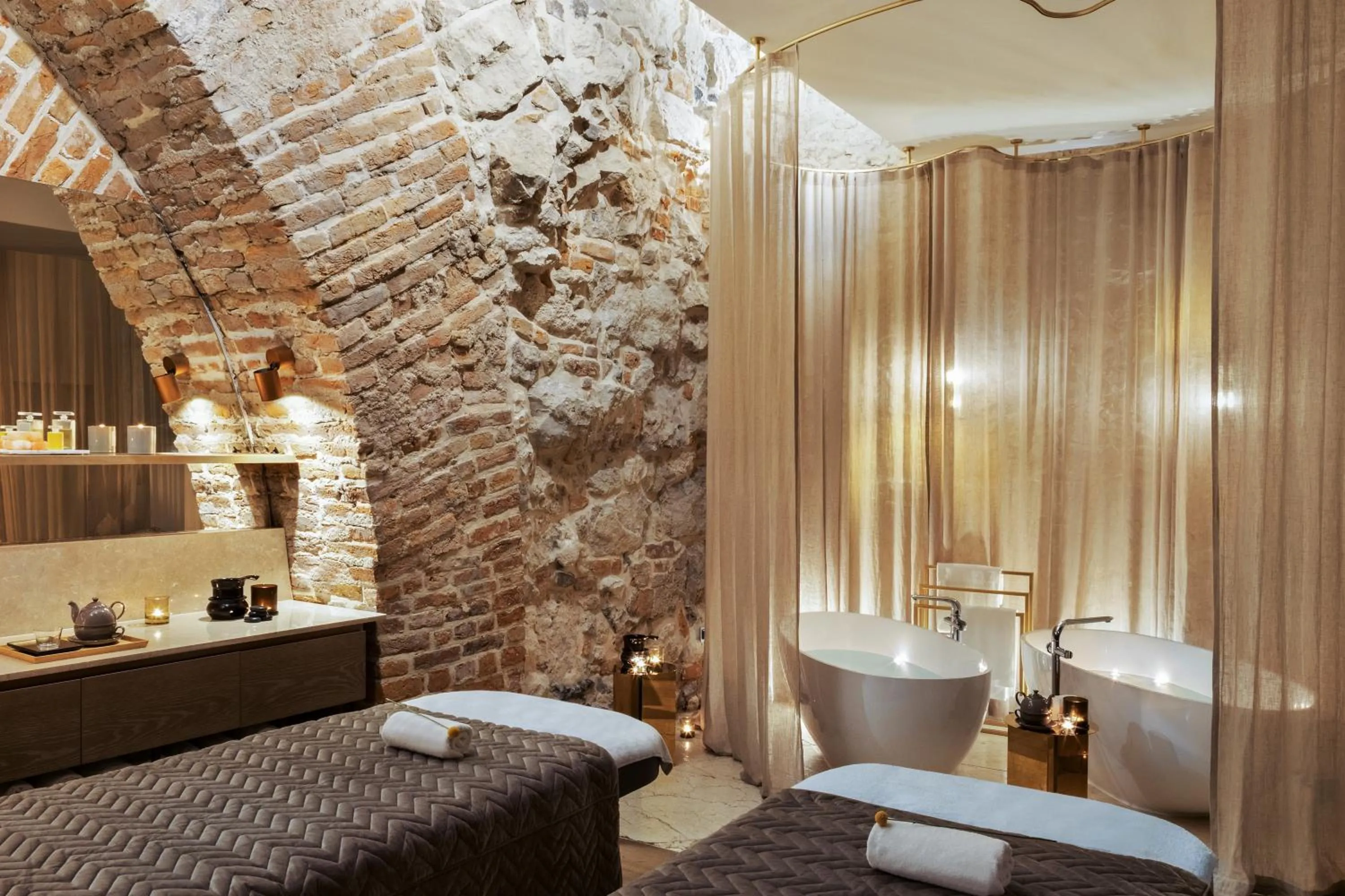 Spa and wellness centre/facilities in H15 Palace, a Luxury Collection Hotel, Krakow