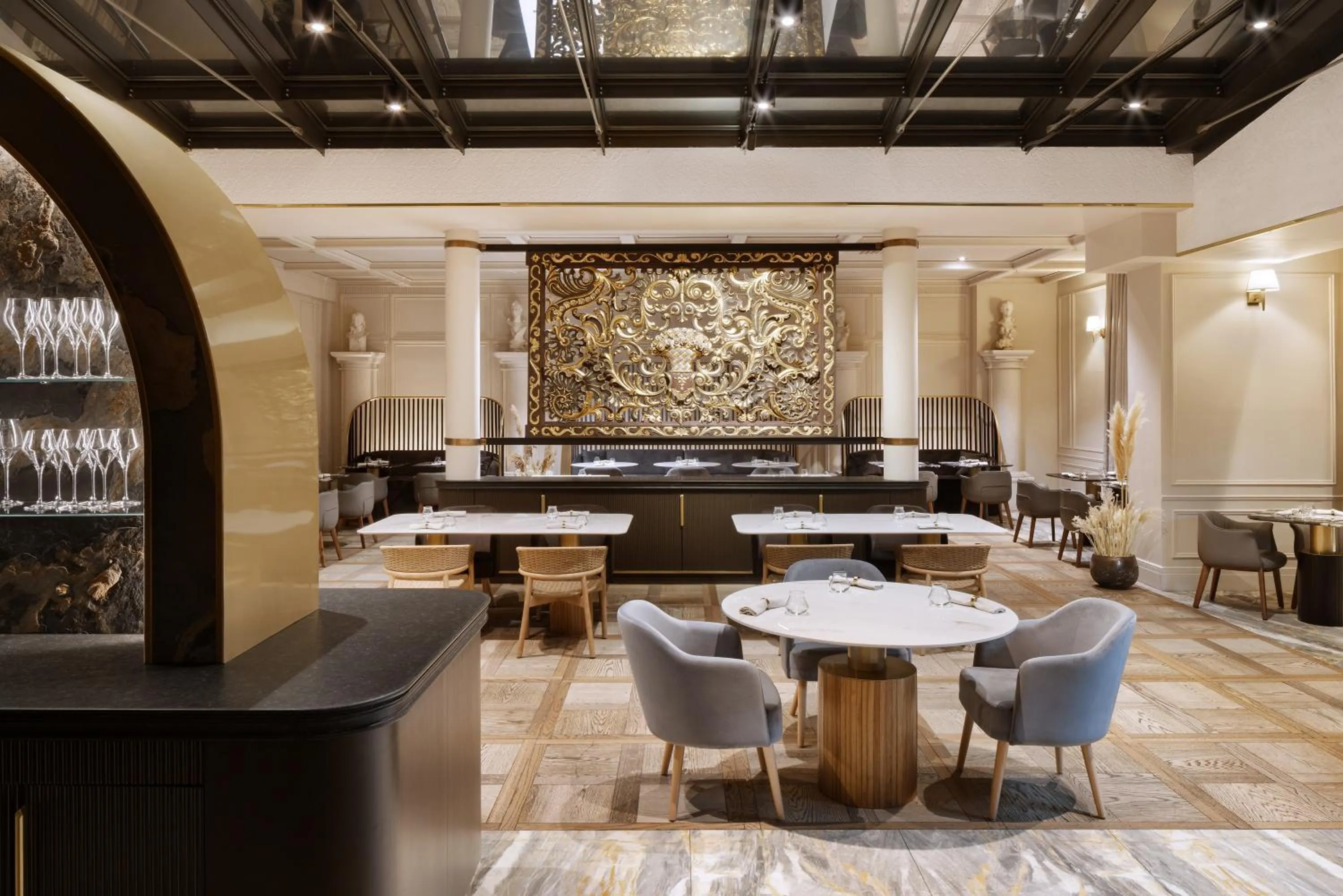 Restaurant/places to eat in H15 Palace, a Luxury Collection Hotel, Krakow