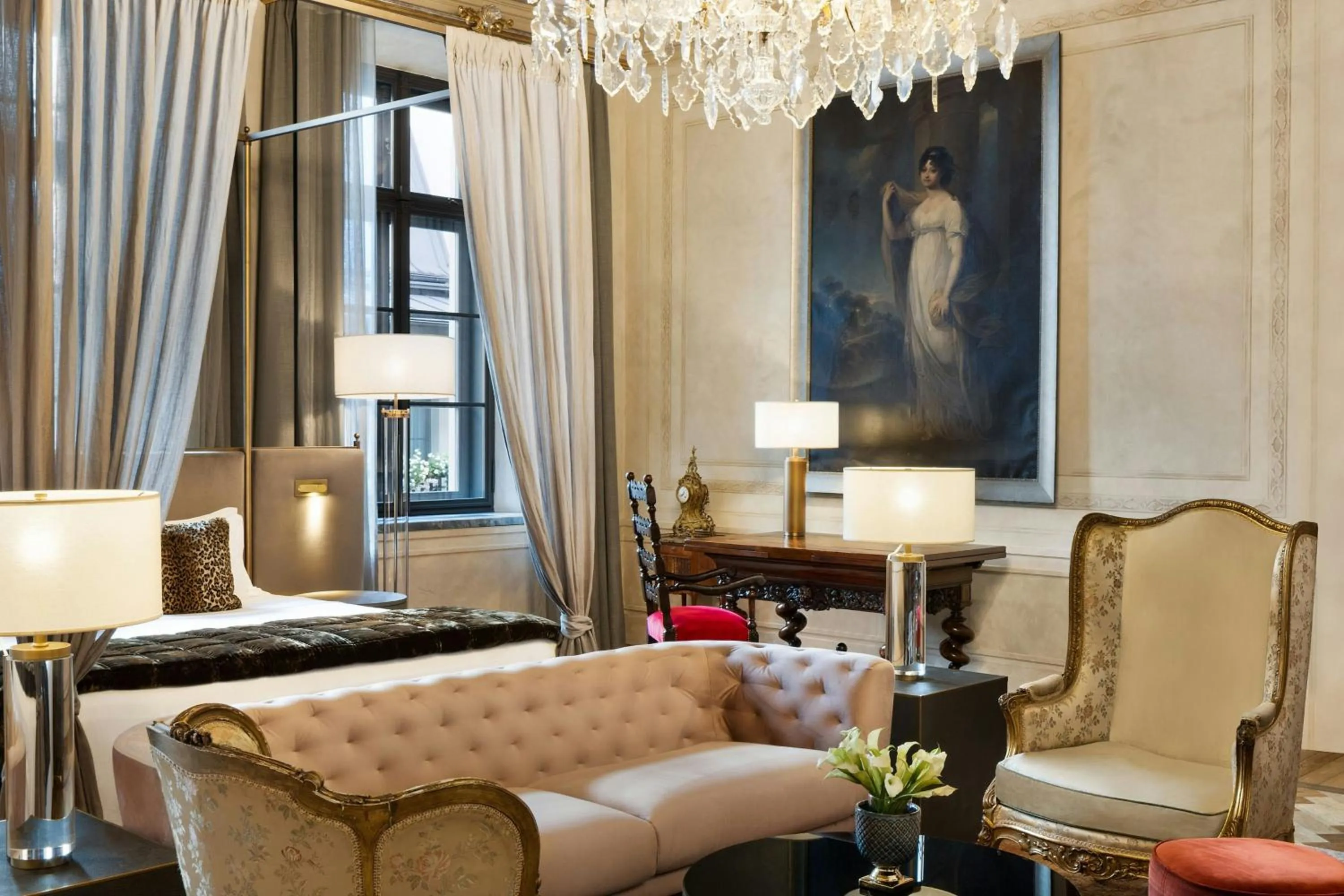 Photo of the whole room in H15 Palace, a Luxury Collection Hotel, Krakow