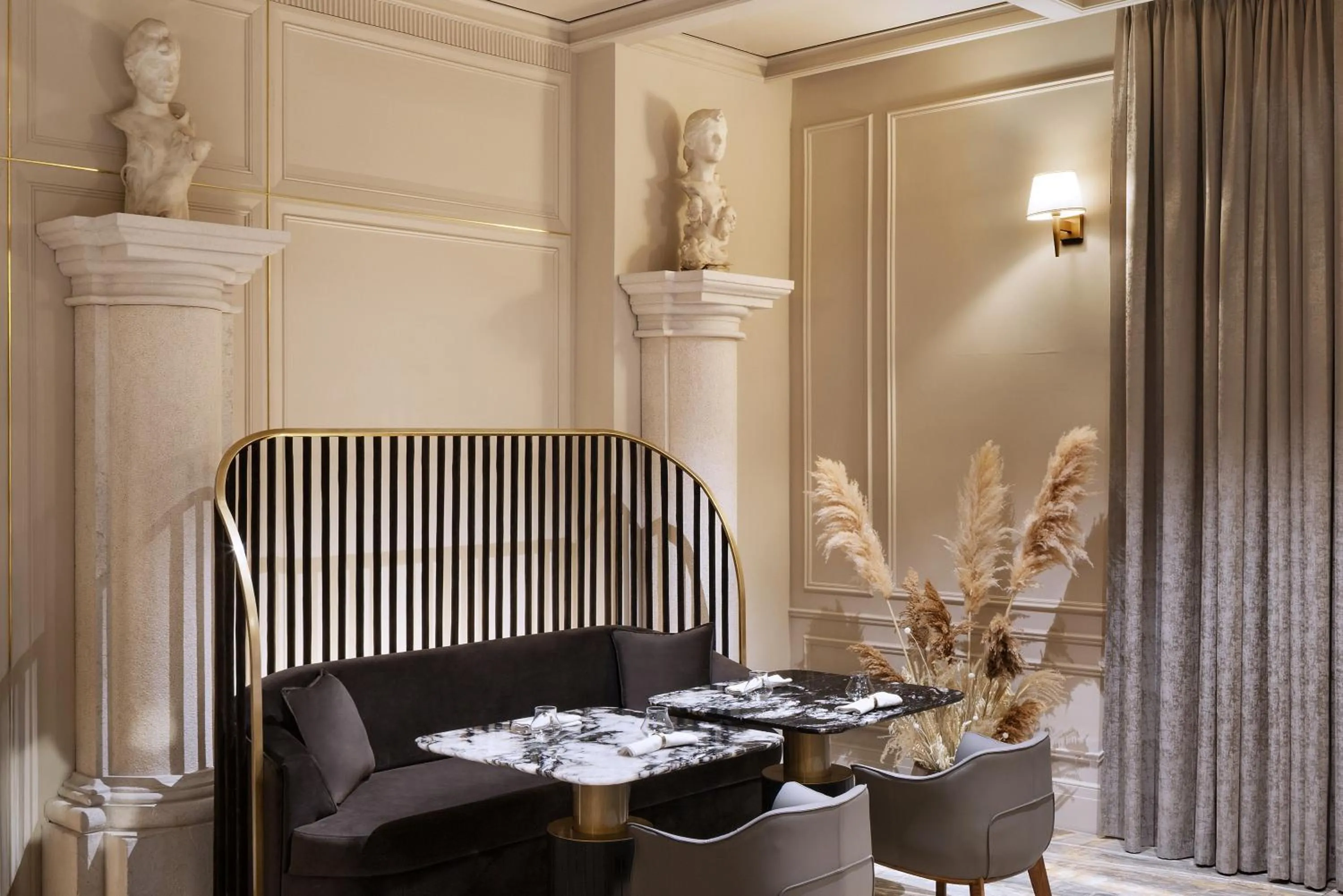 Restaurant/places to eat in H15 Palace, a Luxury Collection Hotel, Krakow
