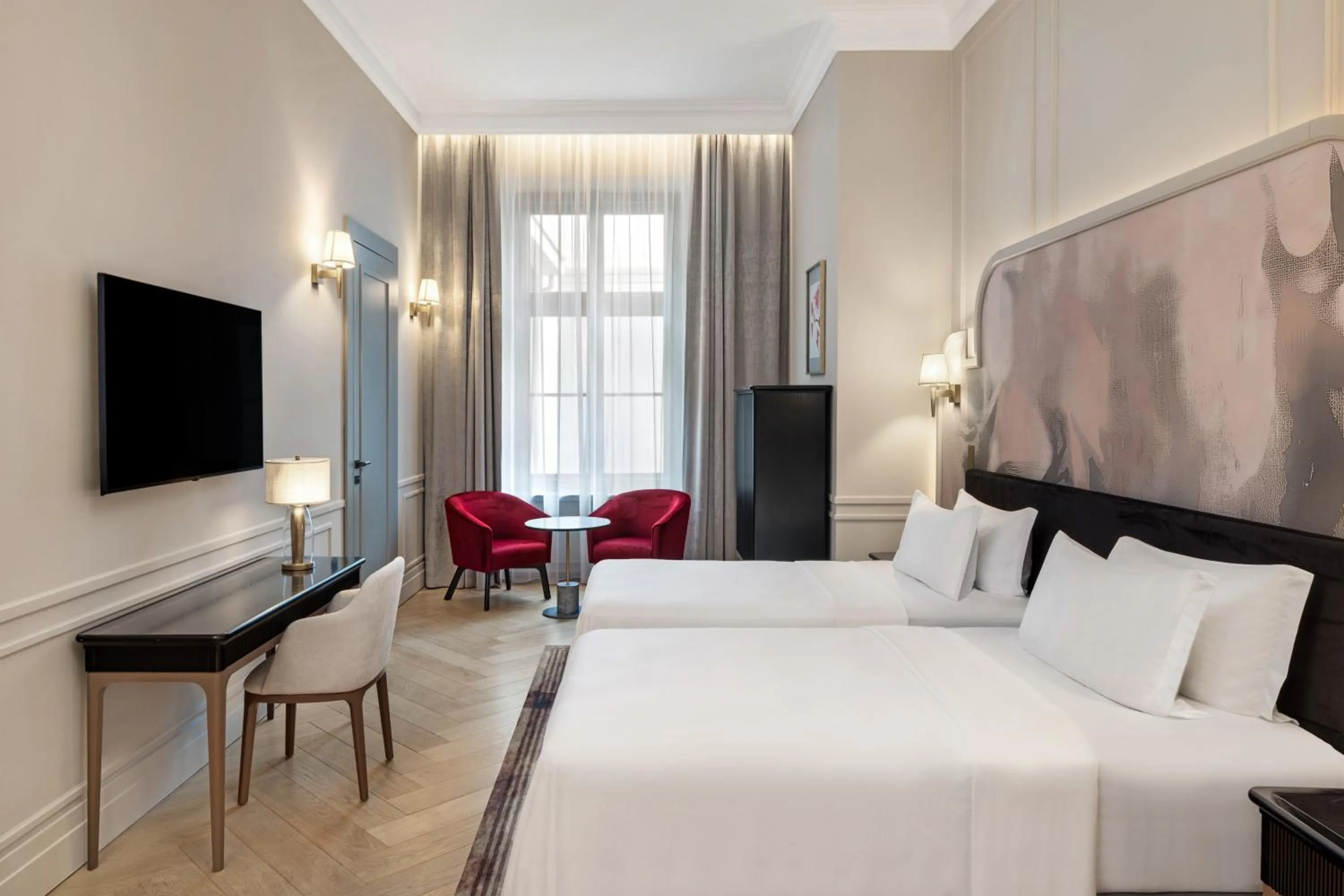 View (from property/room), Bed in H15 Palace, a Luxury Collection Hotel, Krakow