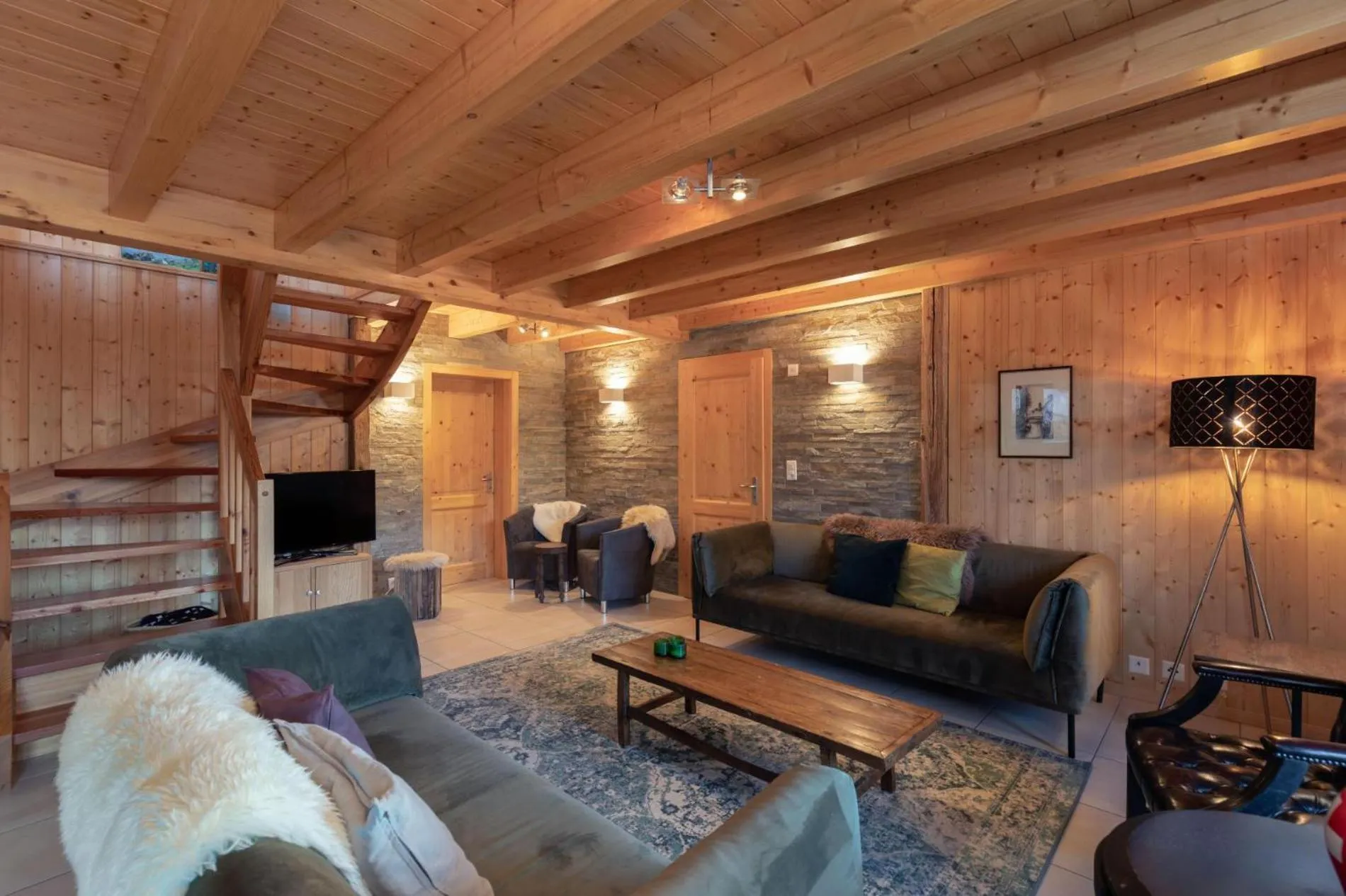 Chalet Belle Roche Recently renovated Jacuzzi