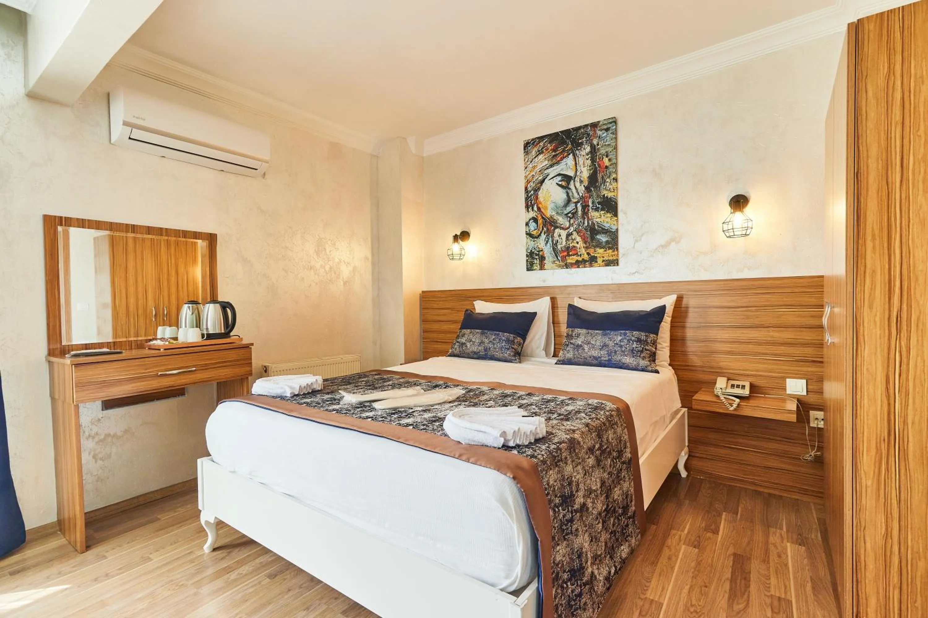 Photo of the whole room, Bed in Armar Hotel