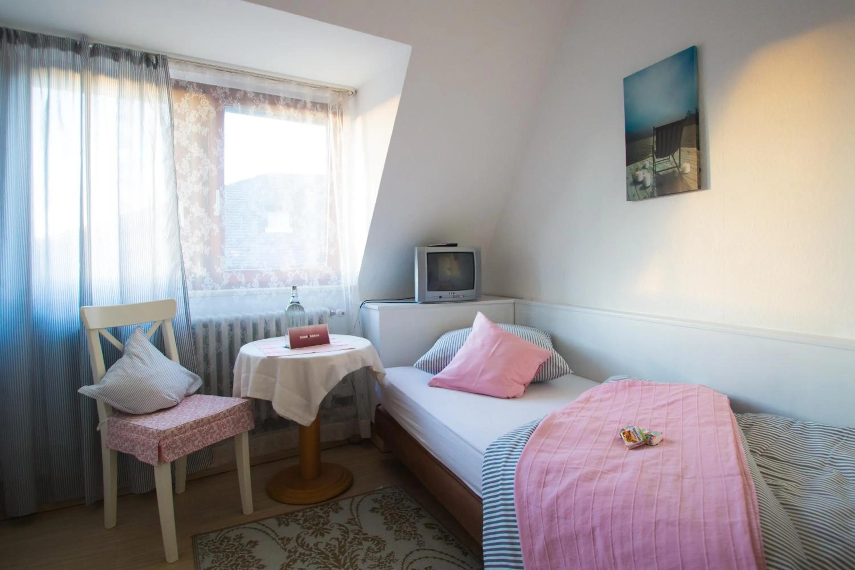 Photo of the whole room, Bed in Hotel Barbarossa Garni