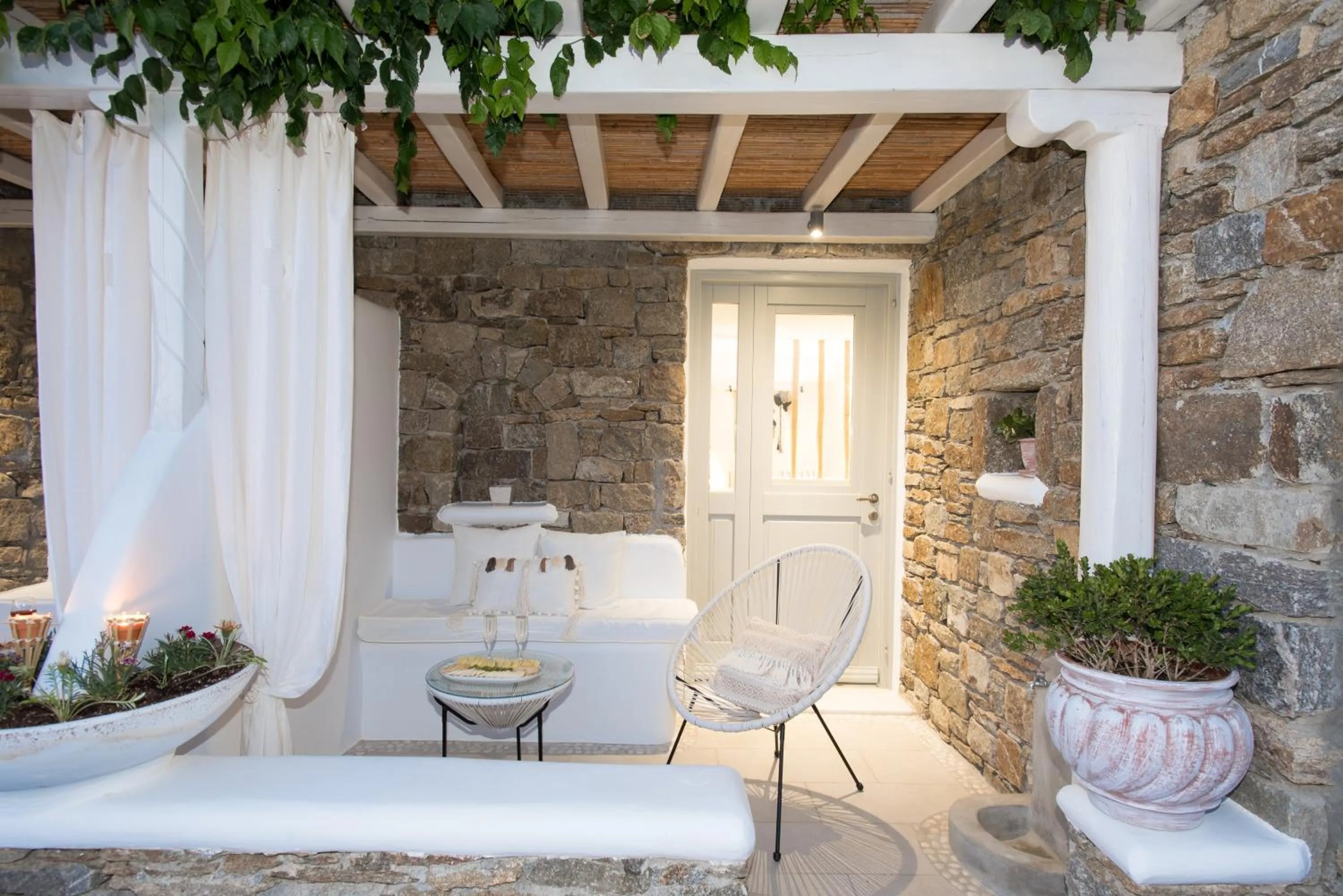 Patio in Mykonos Dot Apartments