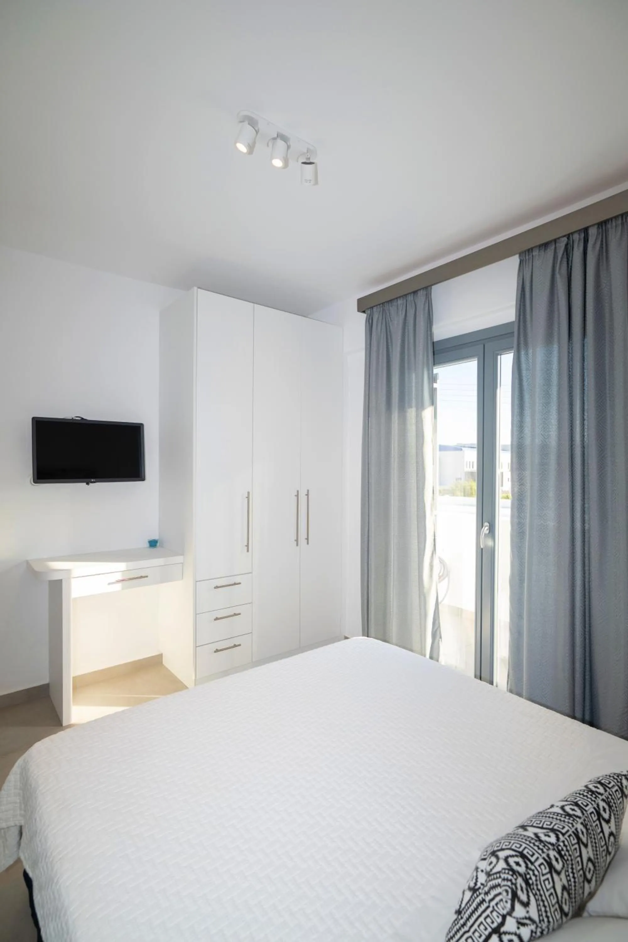 Bed in Mykonos Dot Apartments