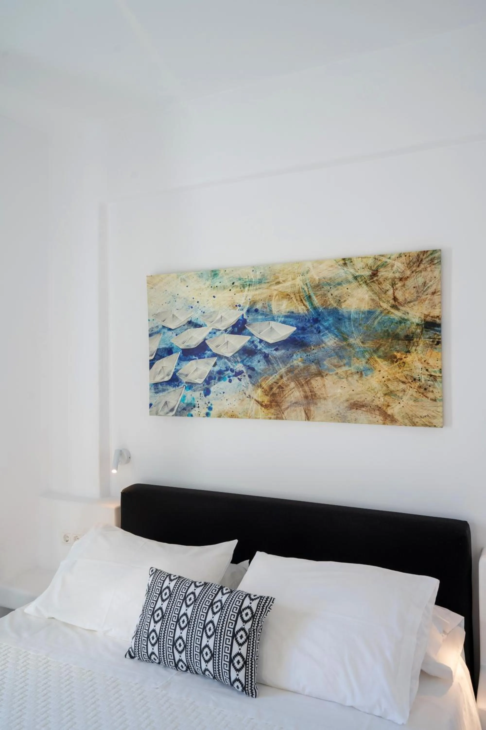 Bed in Mykonos Dot Apartments