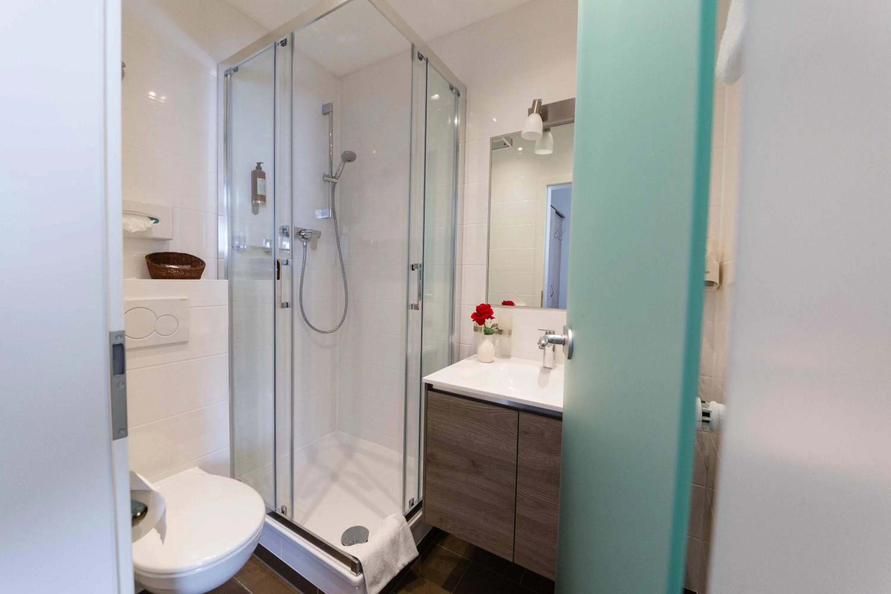 Shower in Altdeutsche Weinstube - Superior