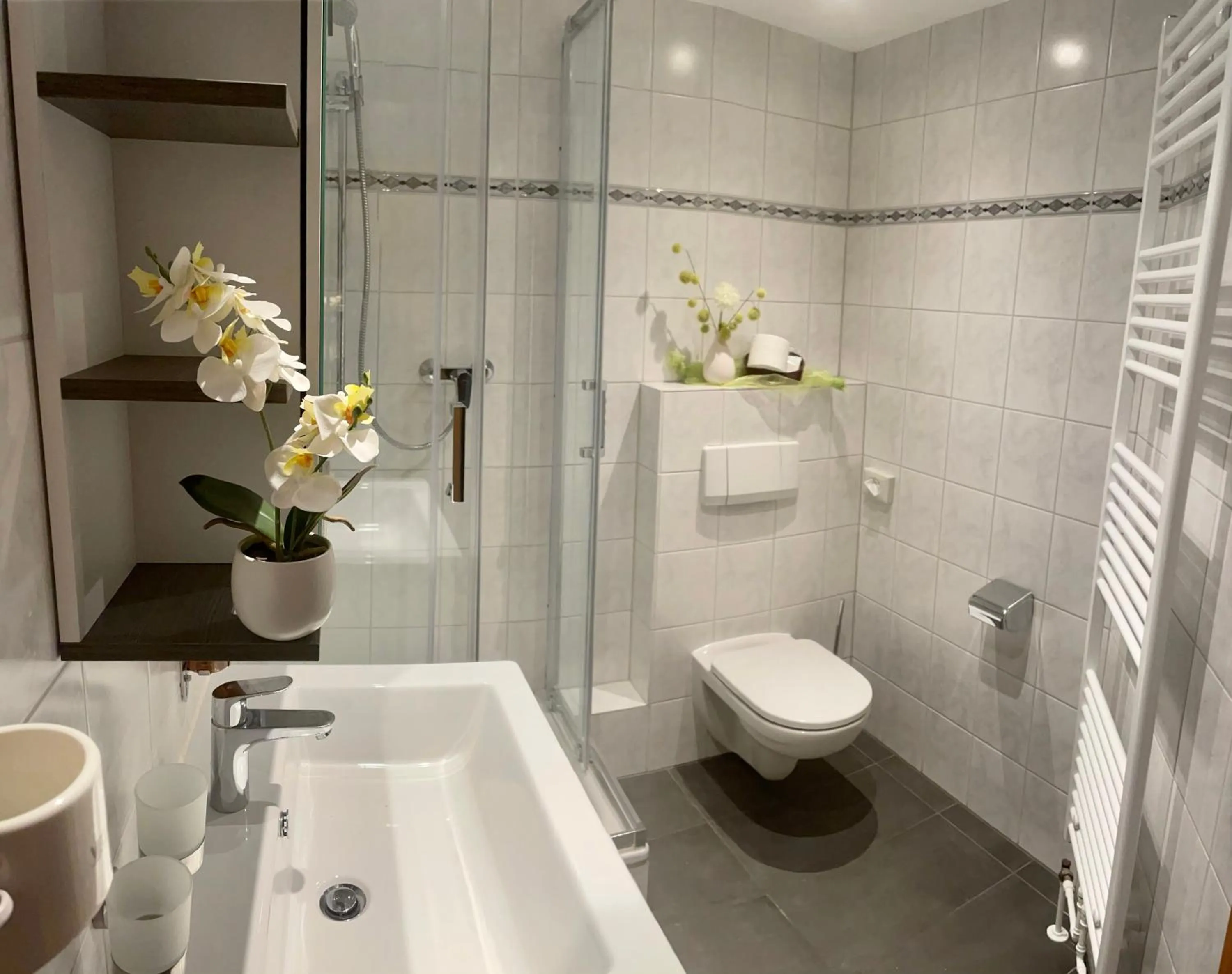 Bathroom in Altdeutsche Weinstube - Superior