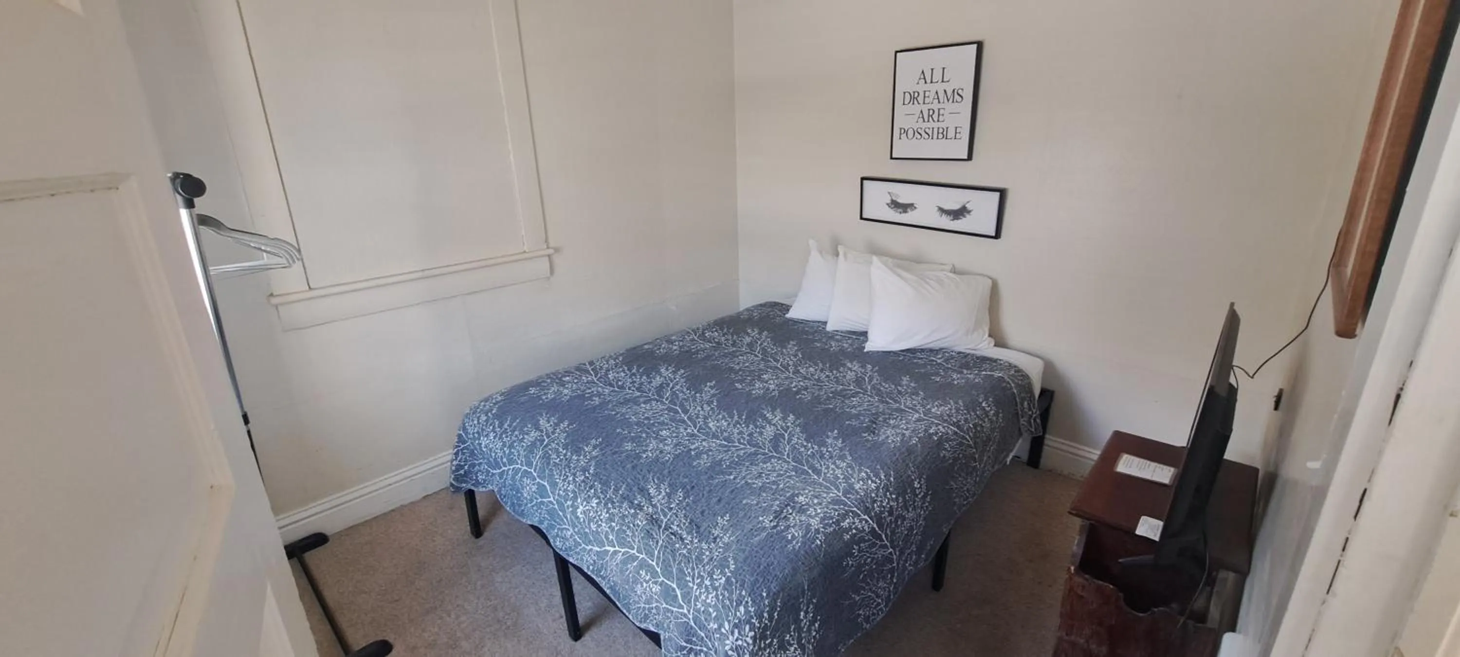 Bed in Sundown Lodge