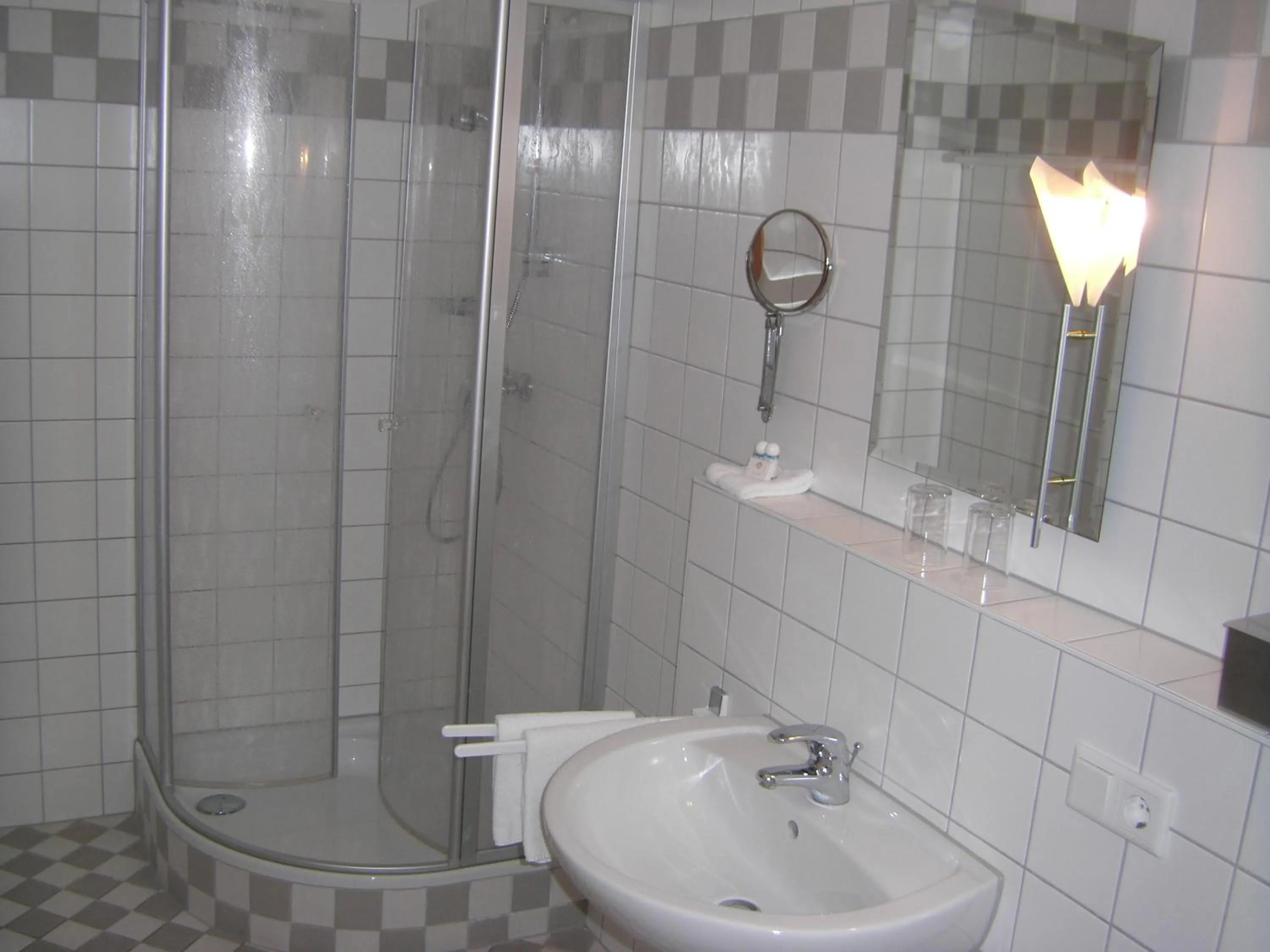 Shower in AKZENT Hotel Landgasthof Murrer