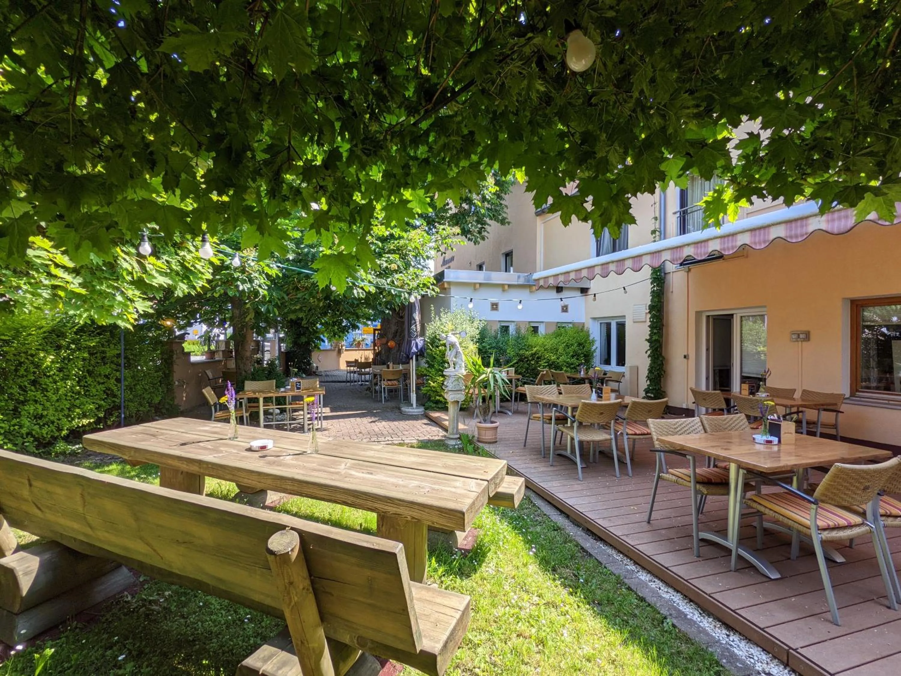 Restaurant/places to eat in AKZENT Hotel Landgasthof Murrer