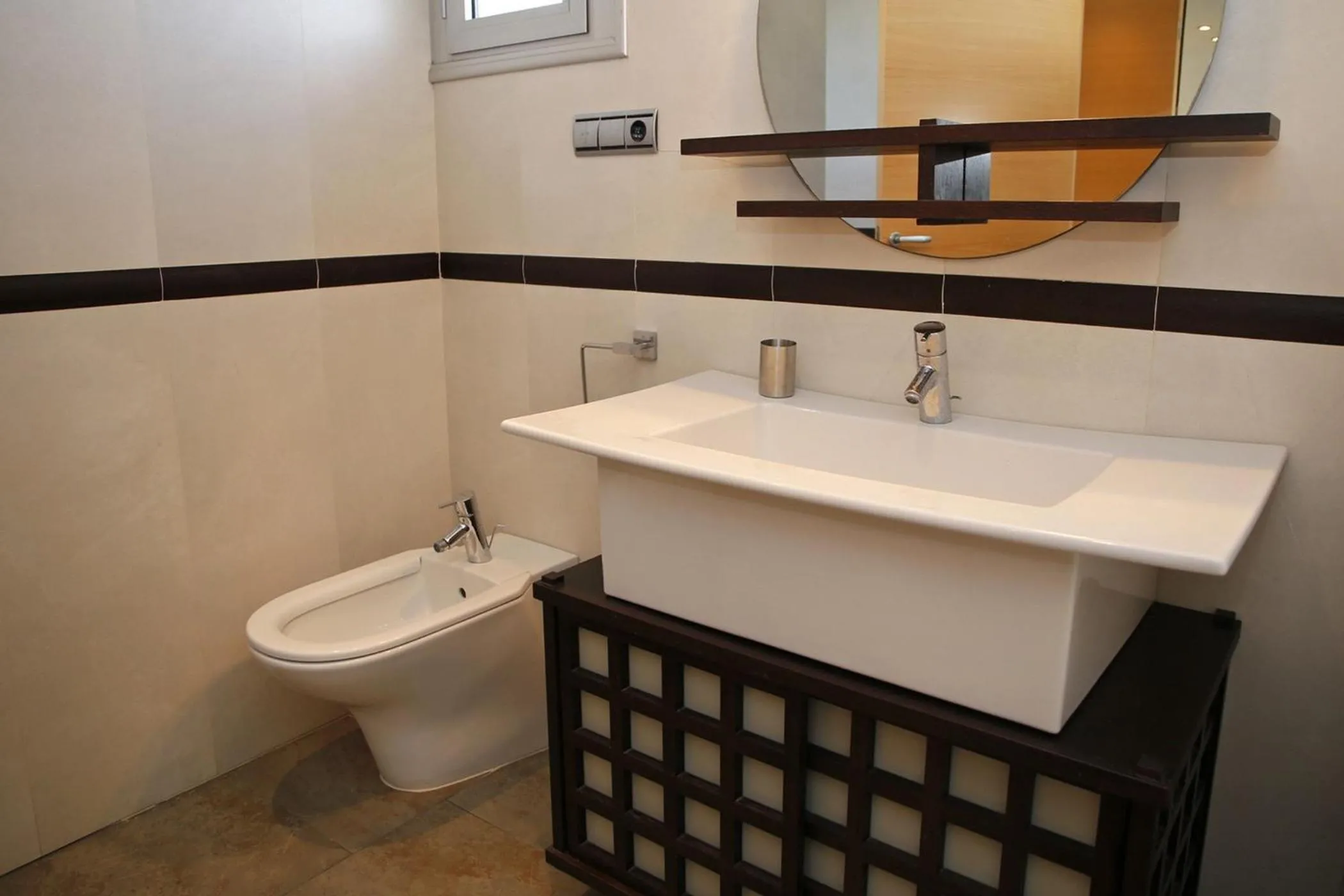 AT161 Vistas a la playa, piscina y equipamiento completo