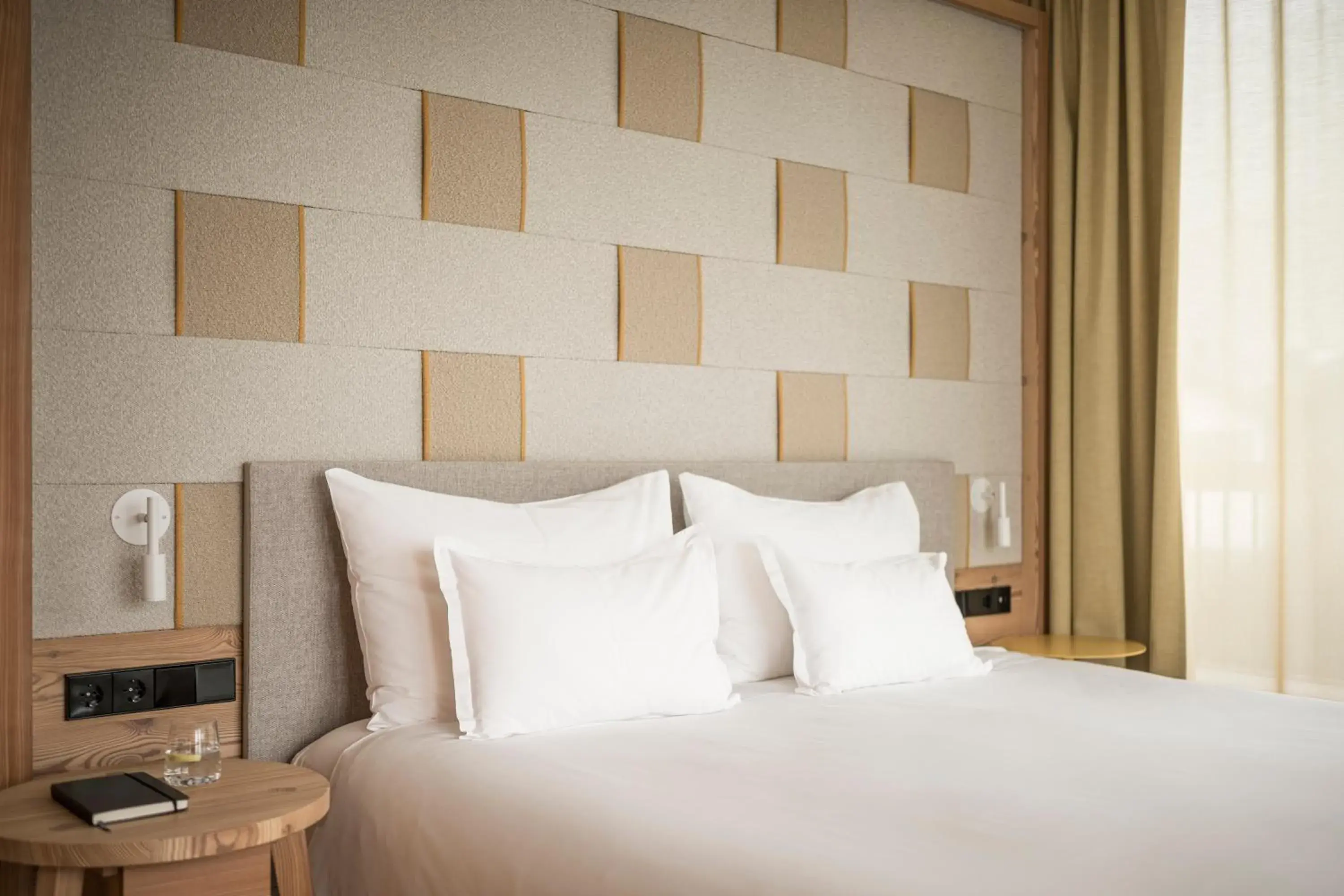 Bed in Falkensteiner Hotel Kronplatz - The Leading Hotels of the World Bed in Falkensteiner Hotel Kronplatz - The Leading Hotels of the World