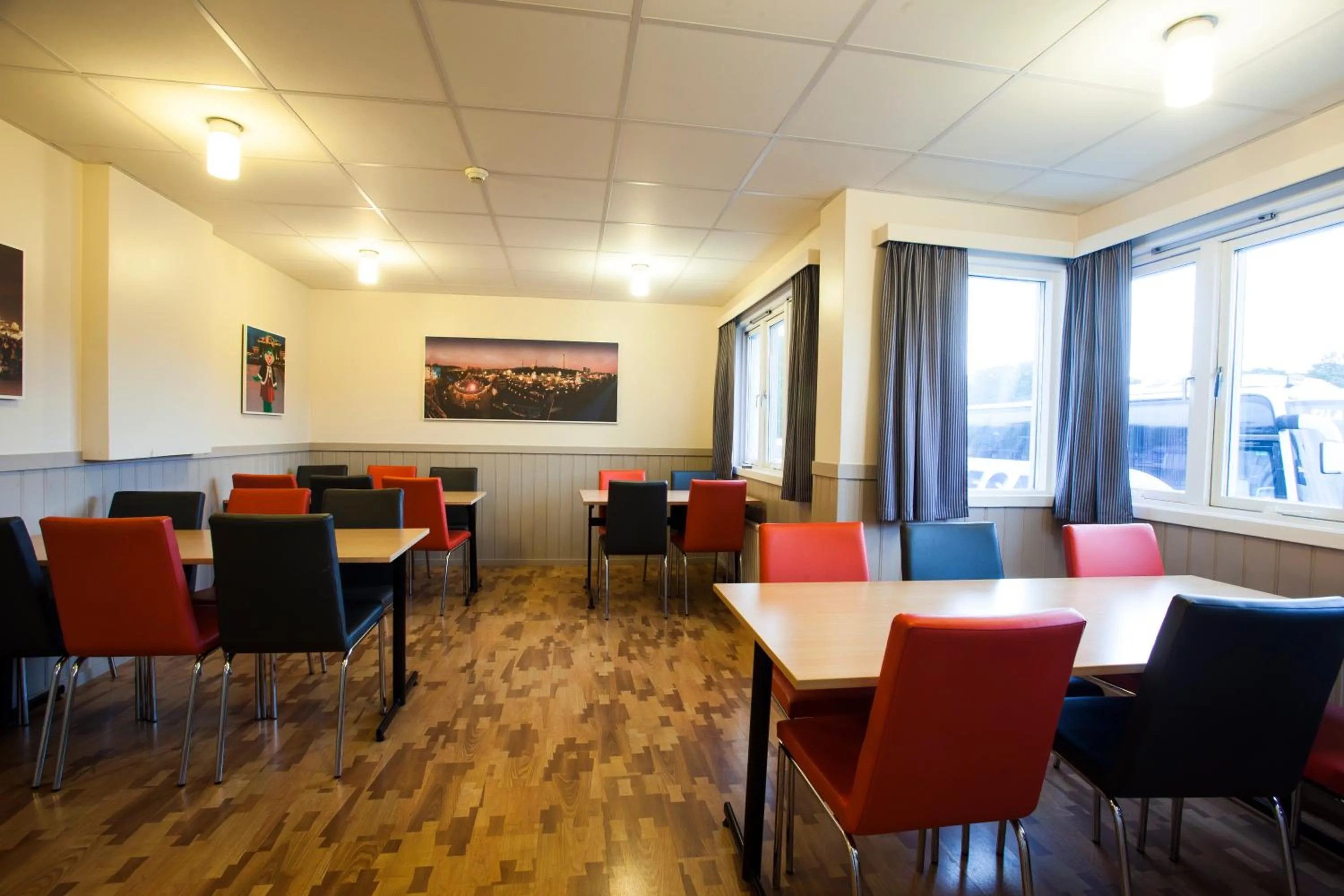 Dining area in Lisebergsbyns Vandrarhem