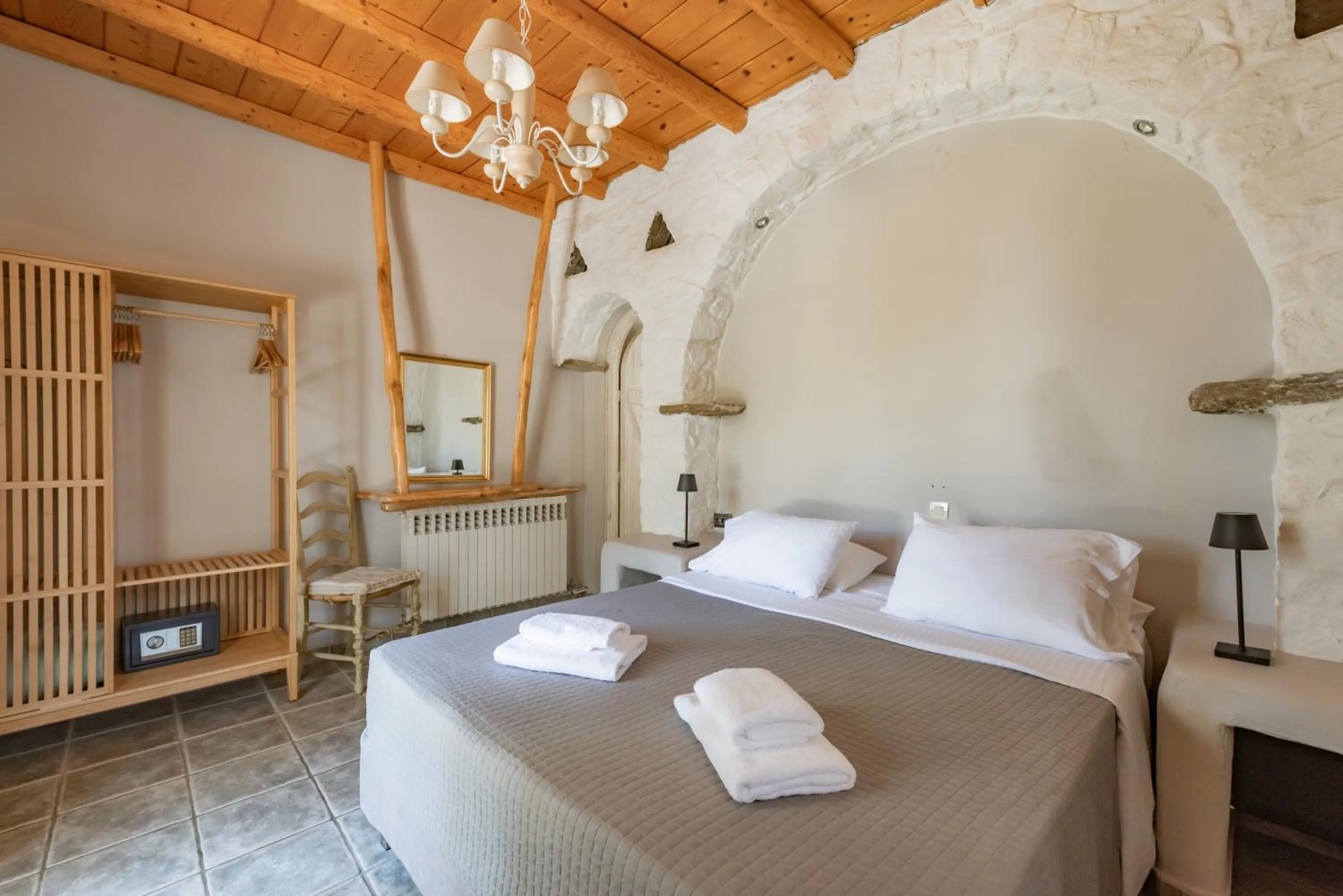 Bed in Rania Apartments Sea View