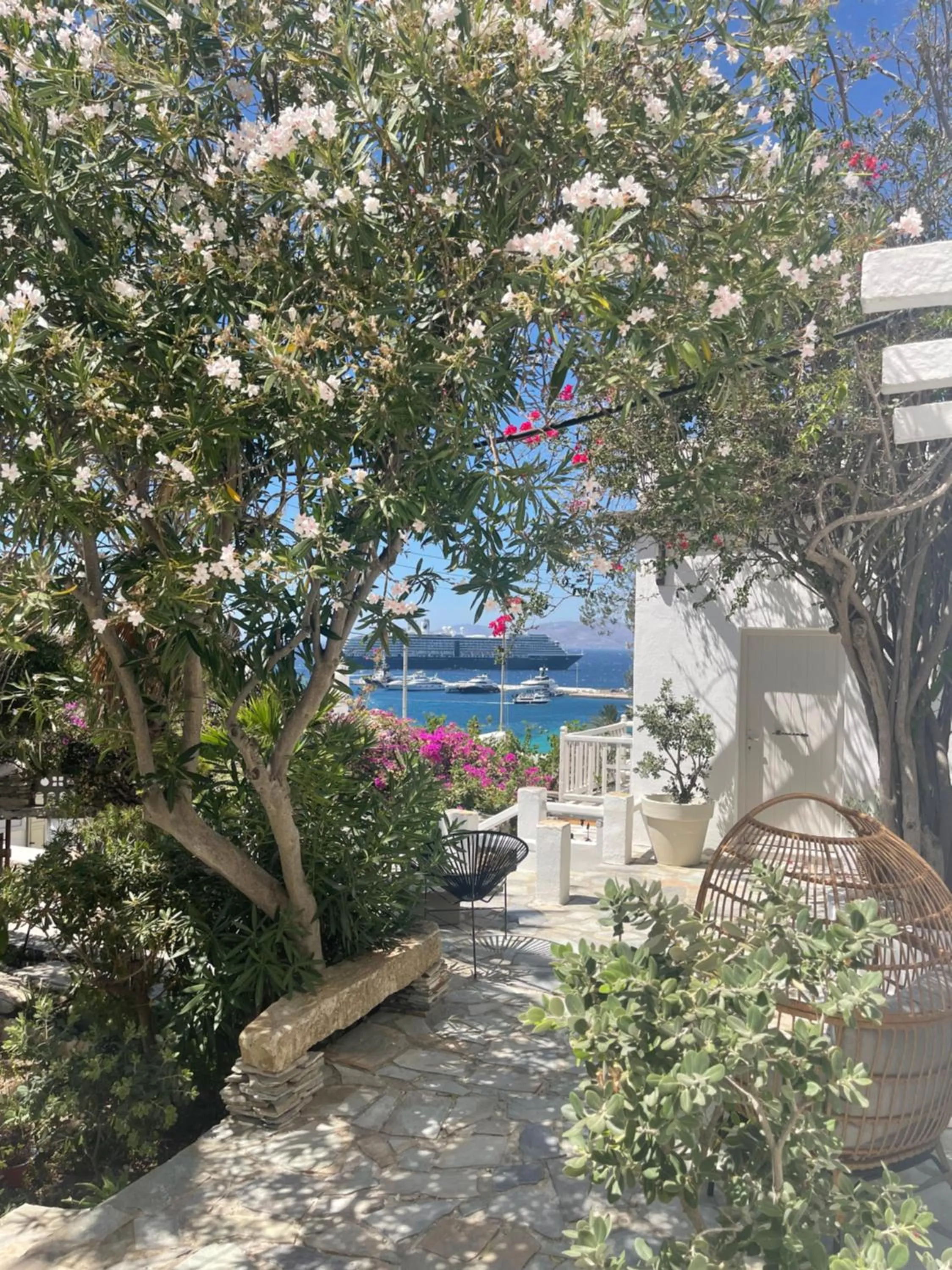 Rania Apartments Sea View