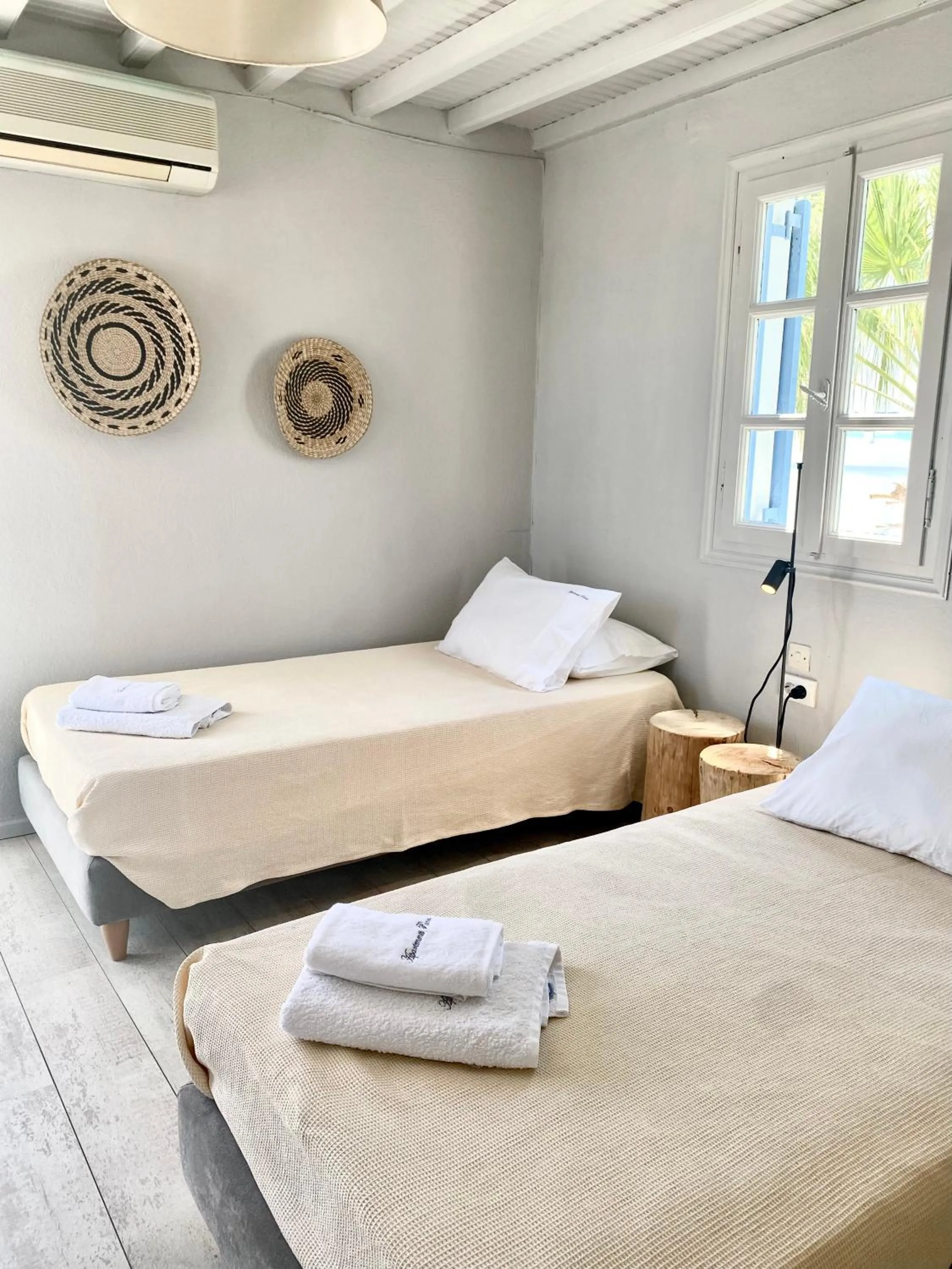 Bed in Rania Apartments Sea View