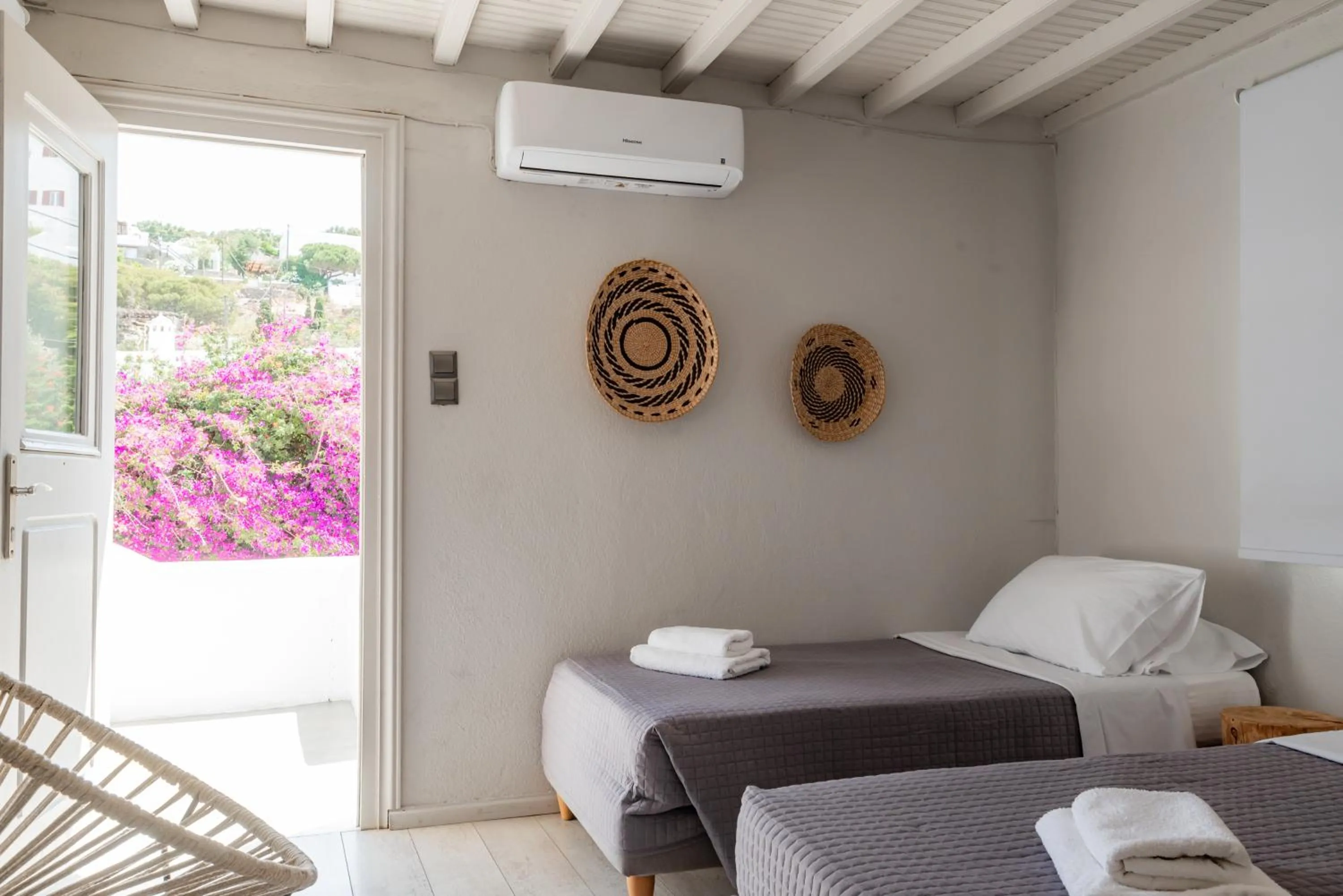 Rania Apartments Sea View