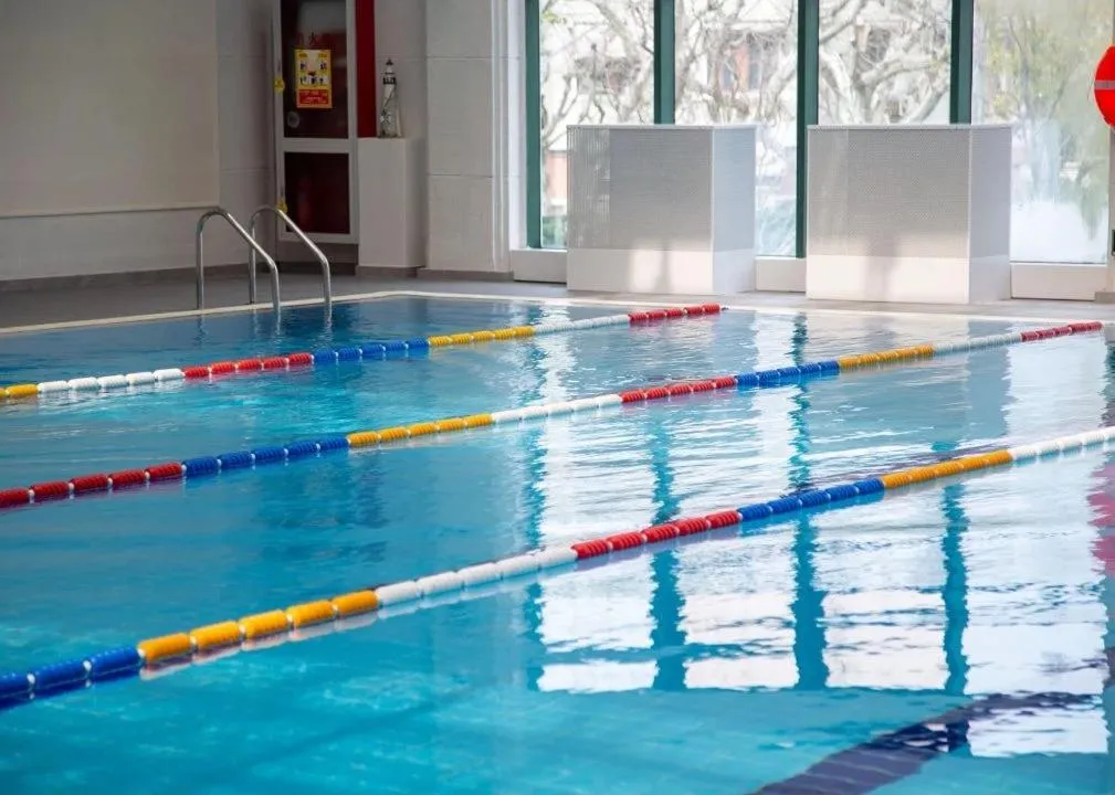 Swimming pool in Hengshan Garden Hotel