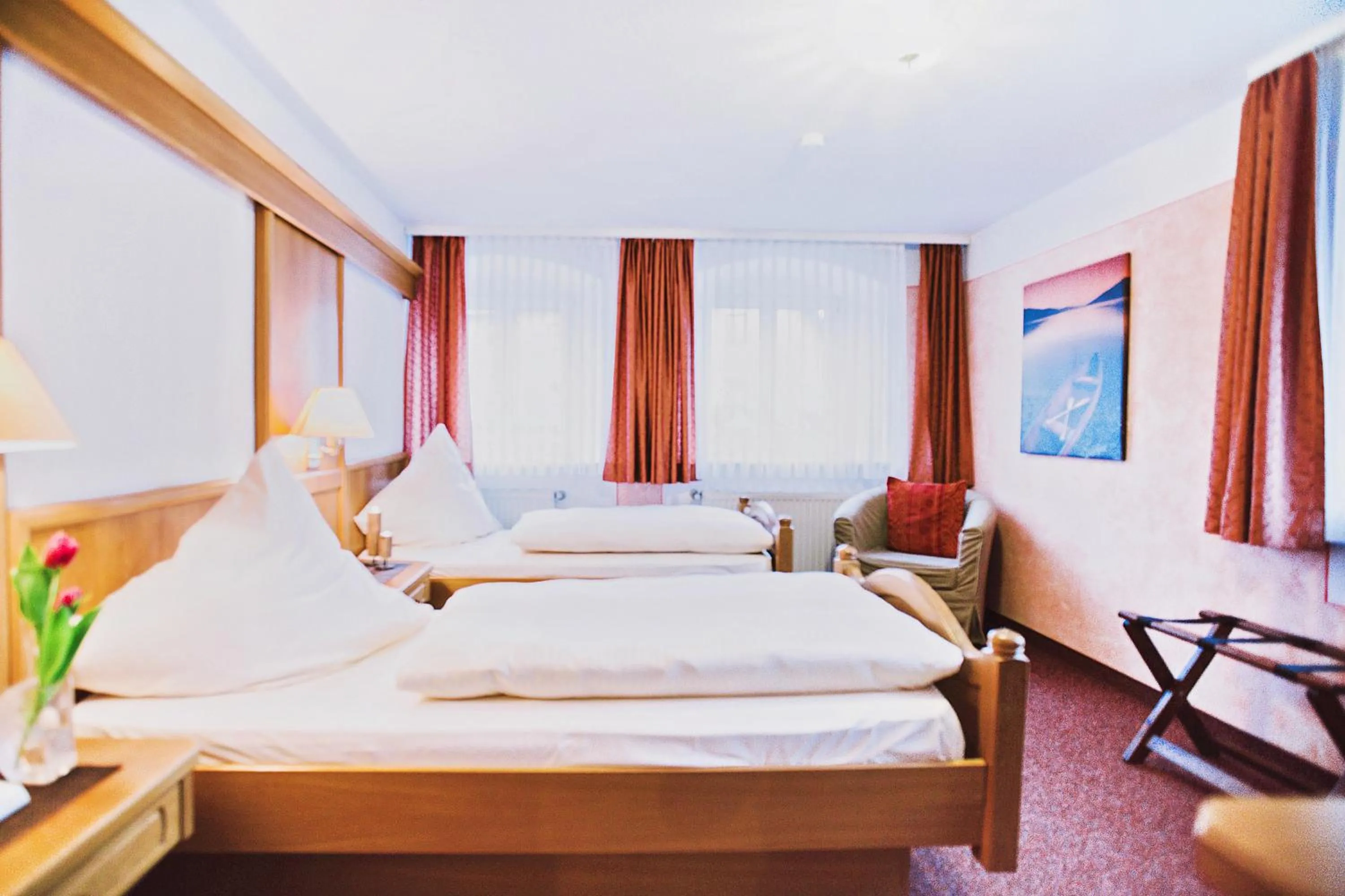 Photo of the whole room, Bed in Blochums Gasthof Hirsch