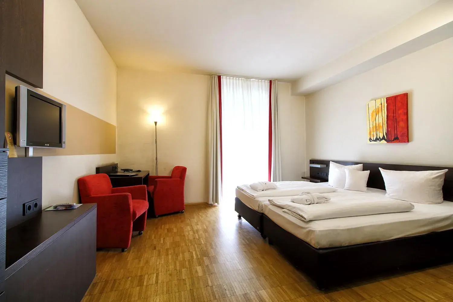 TV and multimedia, Bed in Santé Royale Hotel- & Gesundheitsresort Bad Brambach TV and multimedia, Bed in Santé Royale Hotel- & Gesundheitsresort Bad Brambach