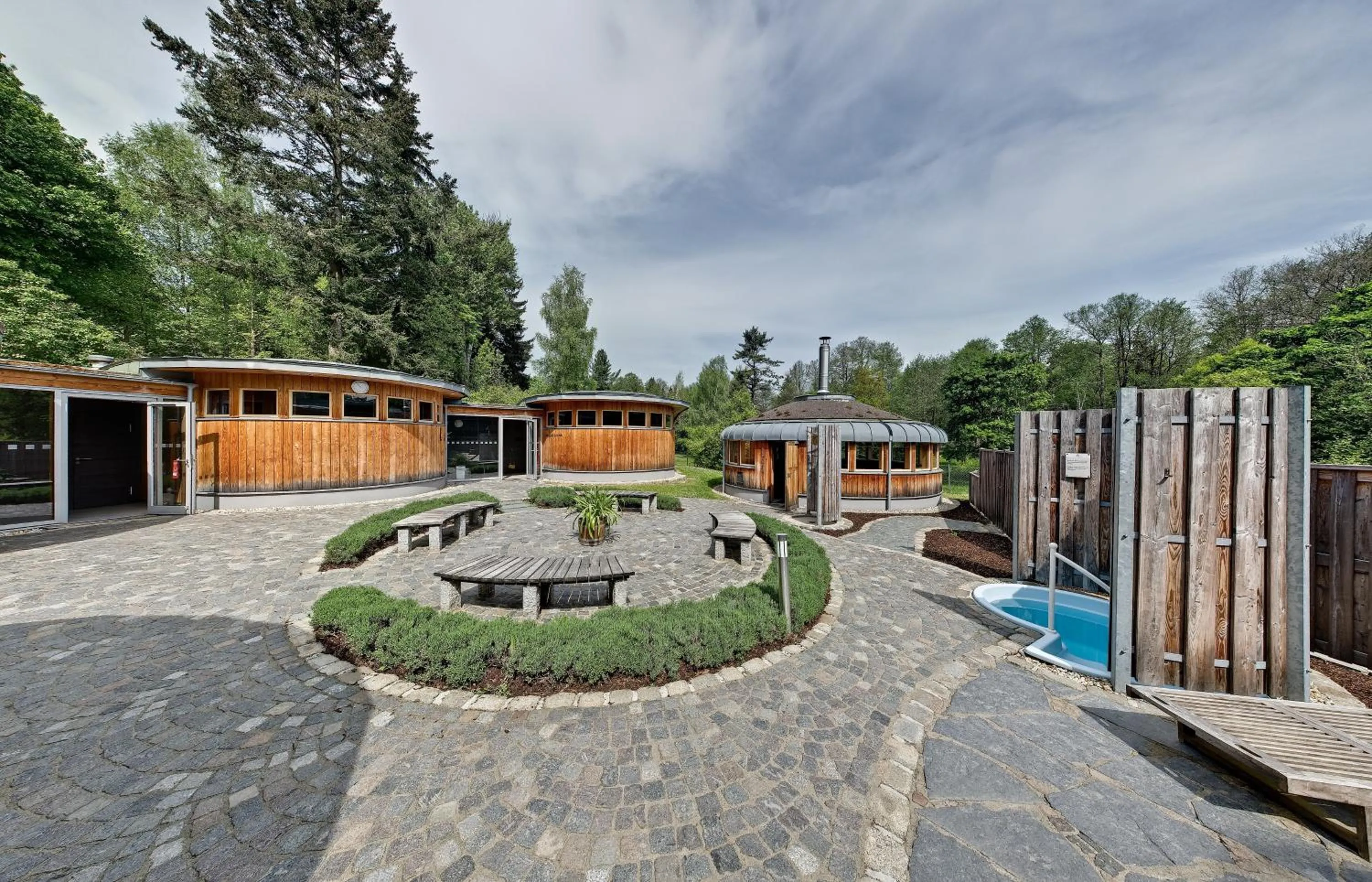 Hot Spring Bath in Santé Royale Hotel- & Gesundheitsresort Bad Brambach