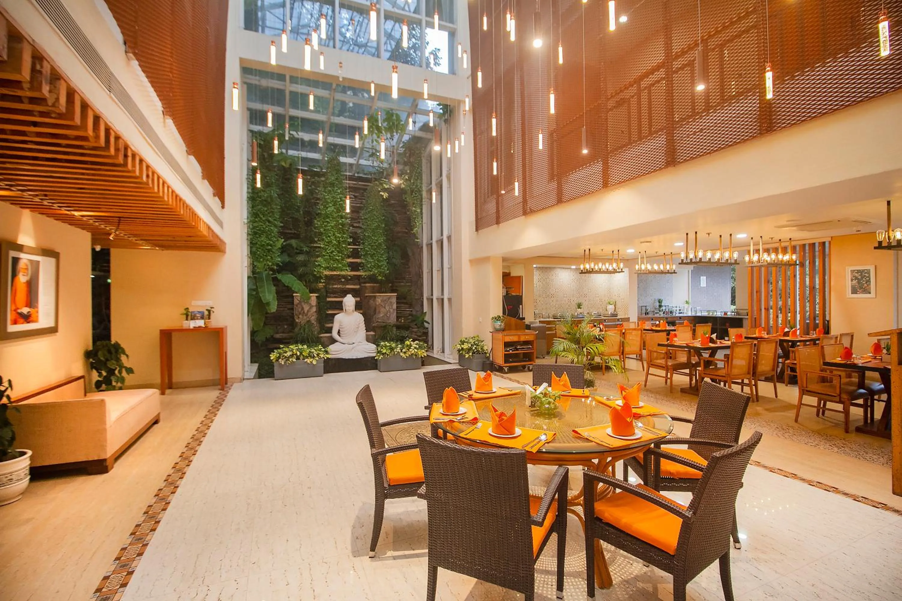 Restaurant/places to eat in Yog Wellness Resort & Spa By Amritara