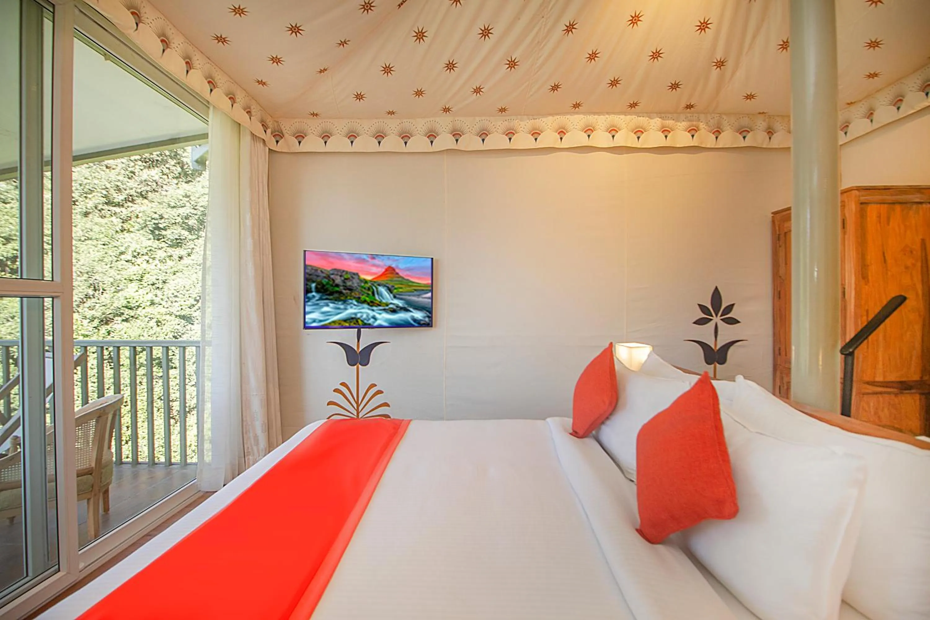 Balcony/Terrace, Bed in Yog Wellness Resort & Spa By Amritara