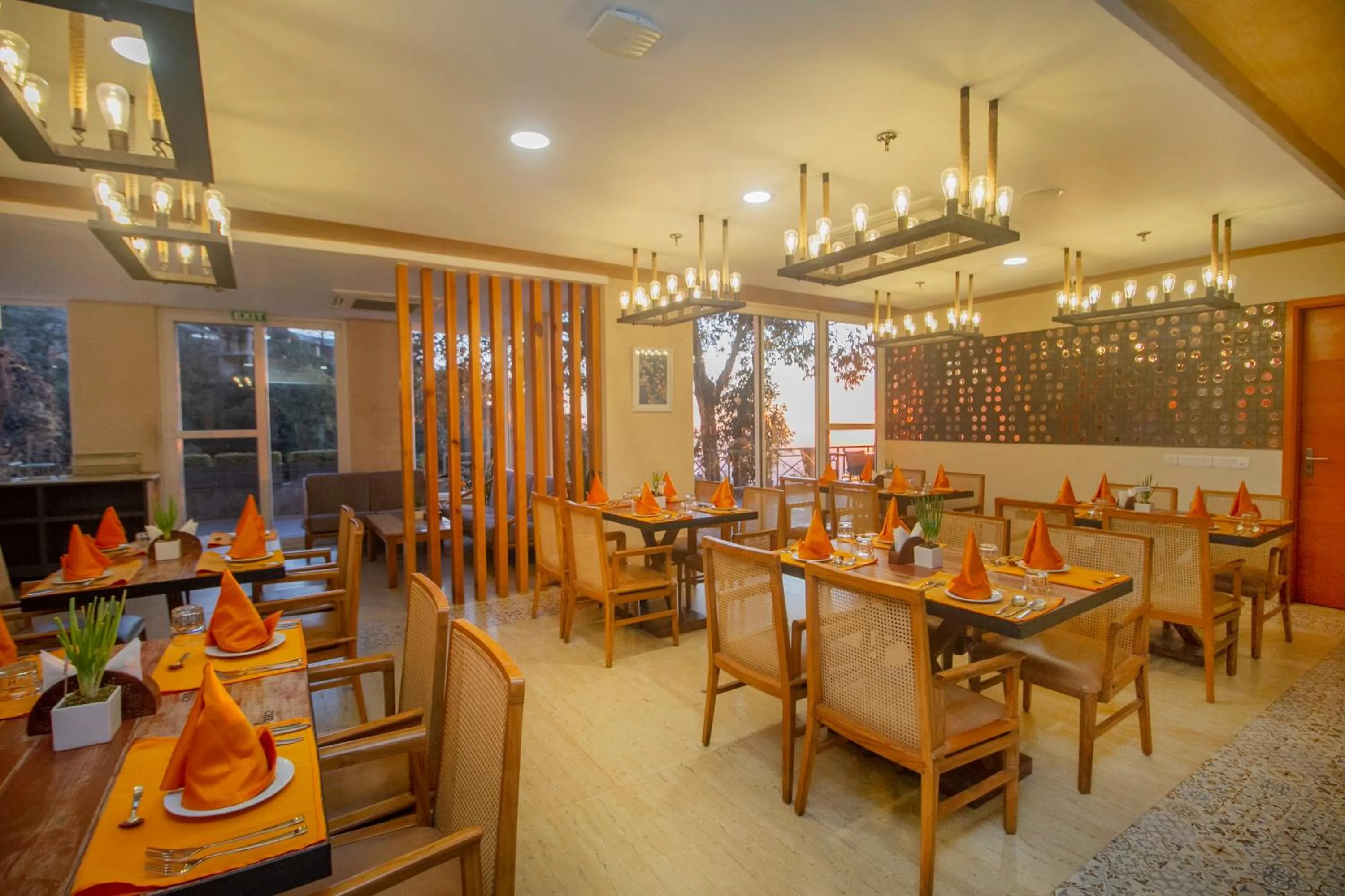Restaurant/places to eat in Yog Wellness Resort & Spa By Amritara