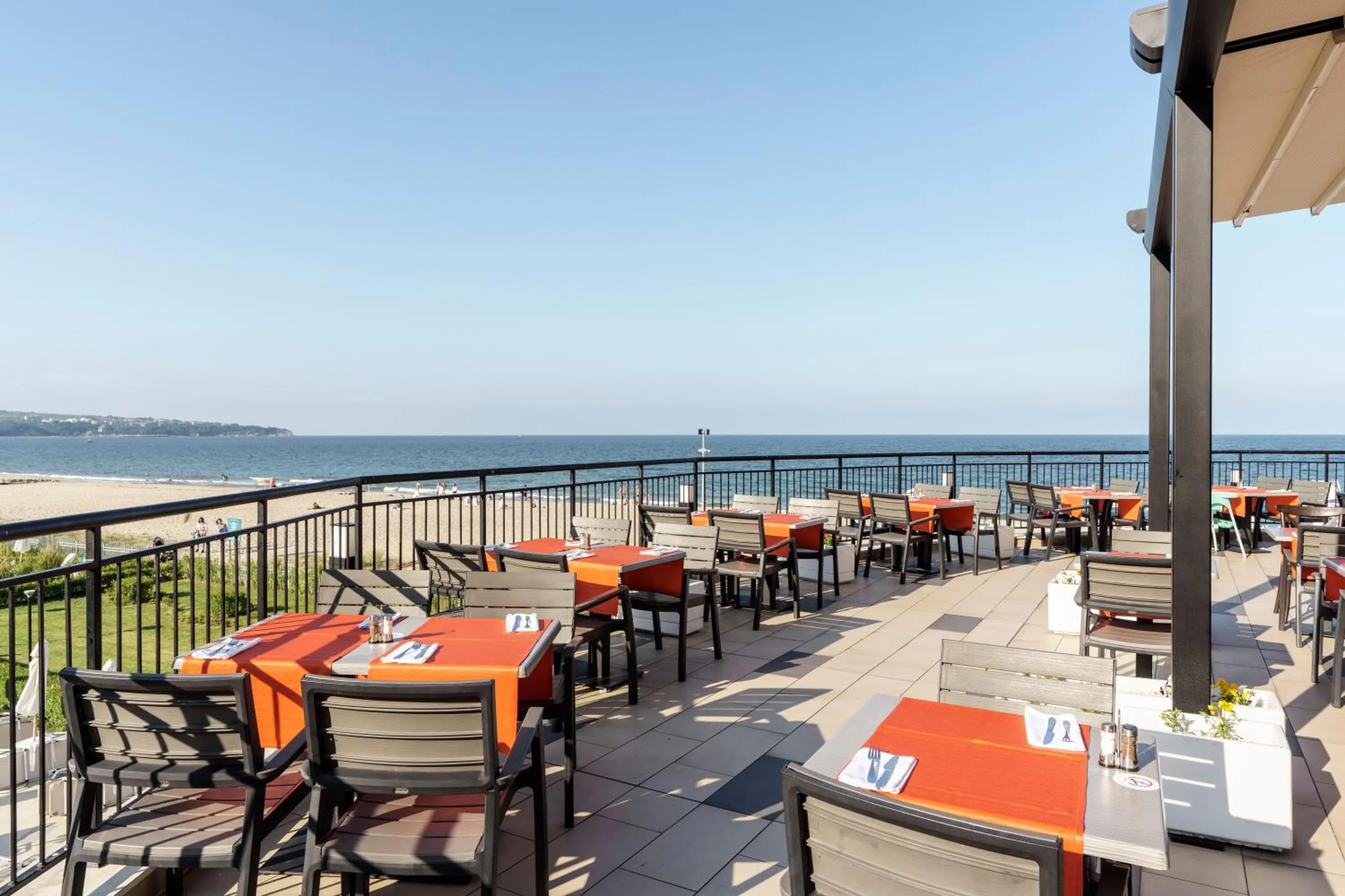 Restaurant/places to eat in Alua Helios Bay - All Inclusive