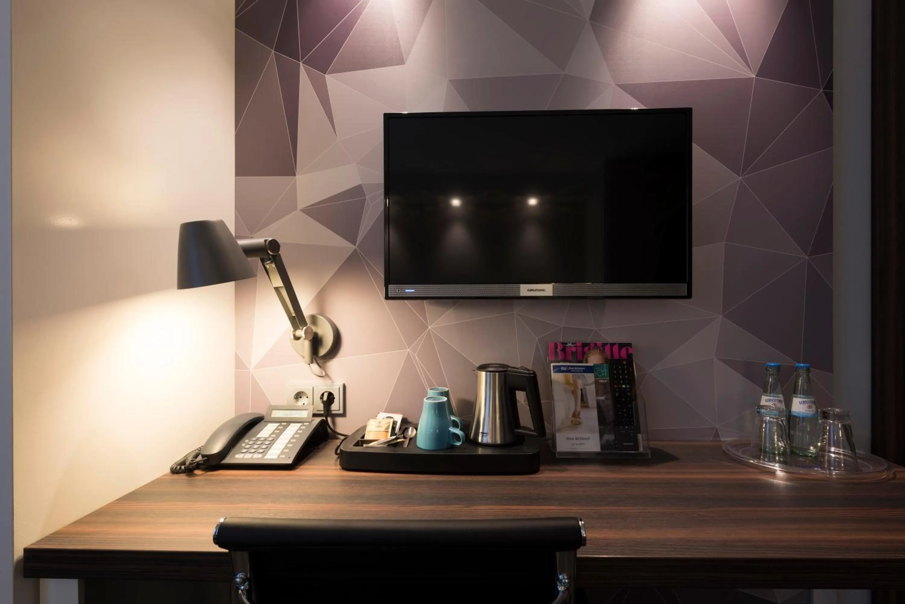 TV and multimedia in Best Western Hotel Cologne Airport Troisdorf