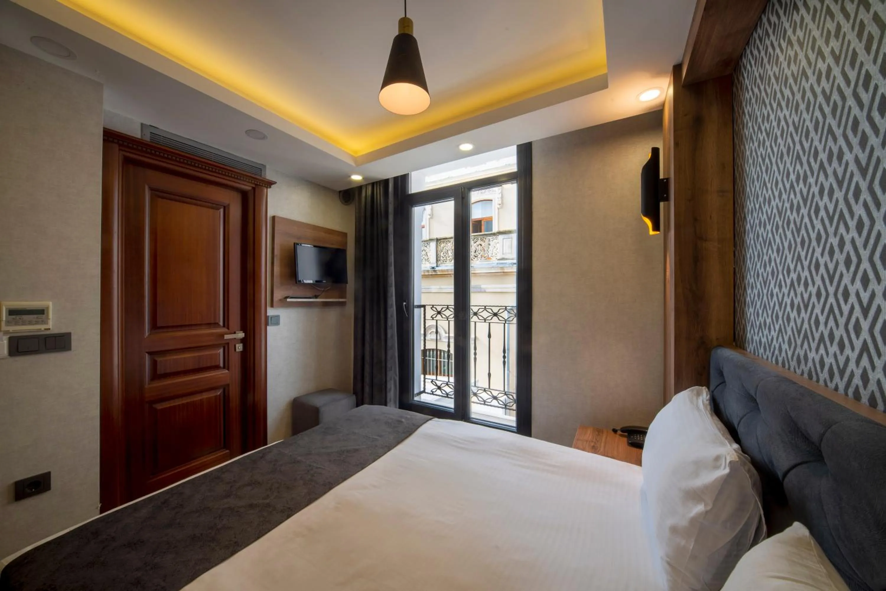 Bedroom, Bed in World Heritage Center Hotel